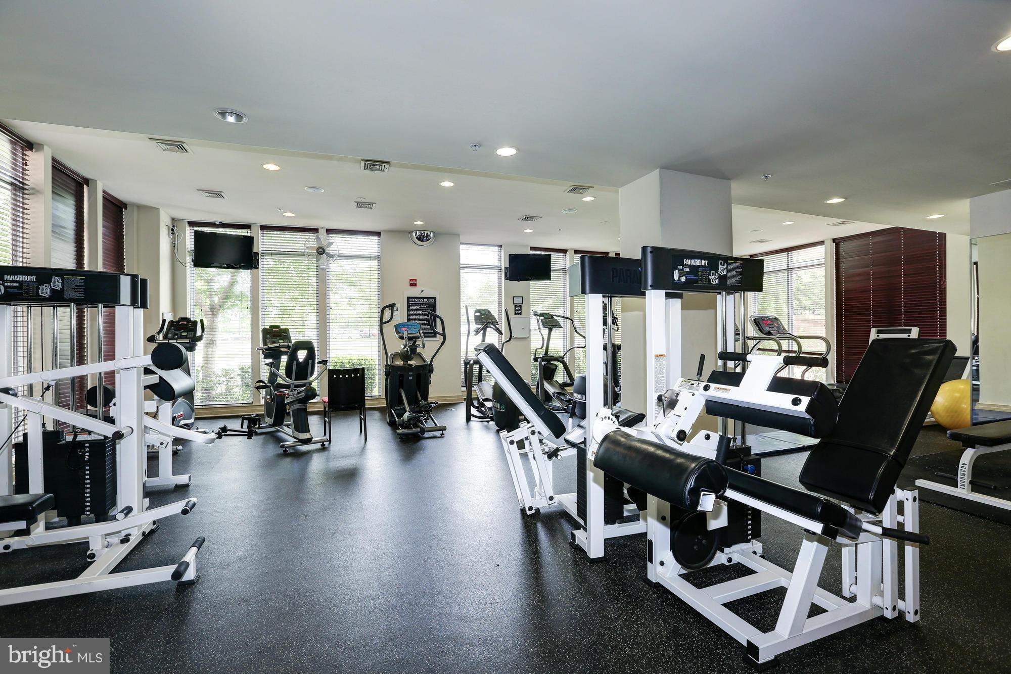 MARQUIS AT VIENNA STATION - Residential