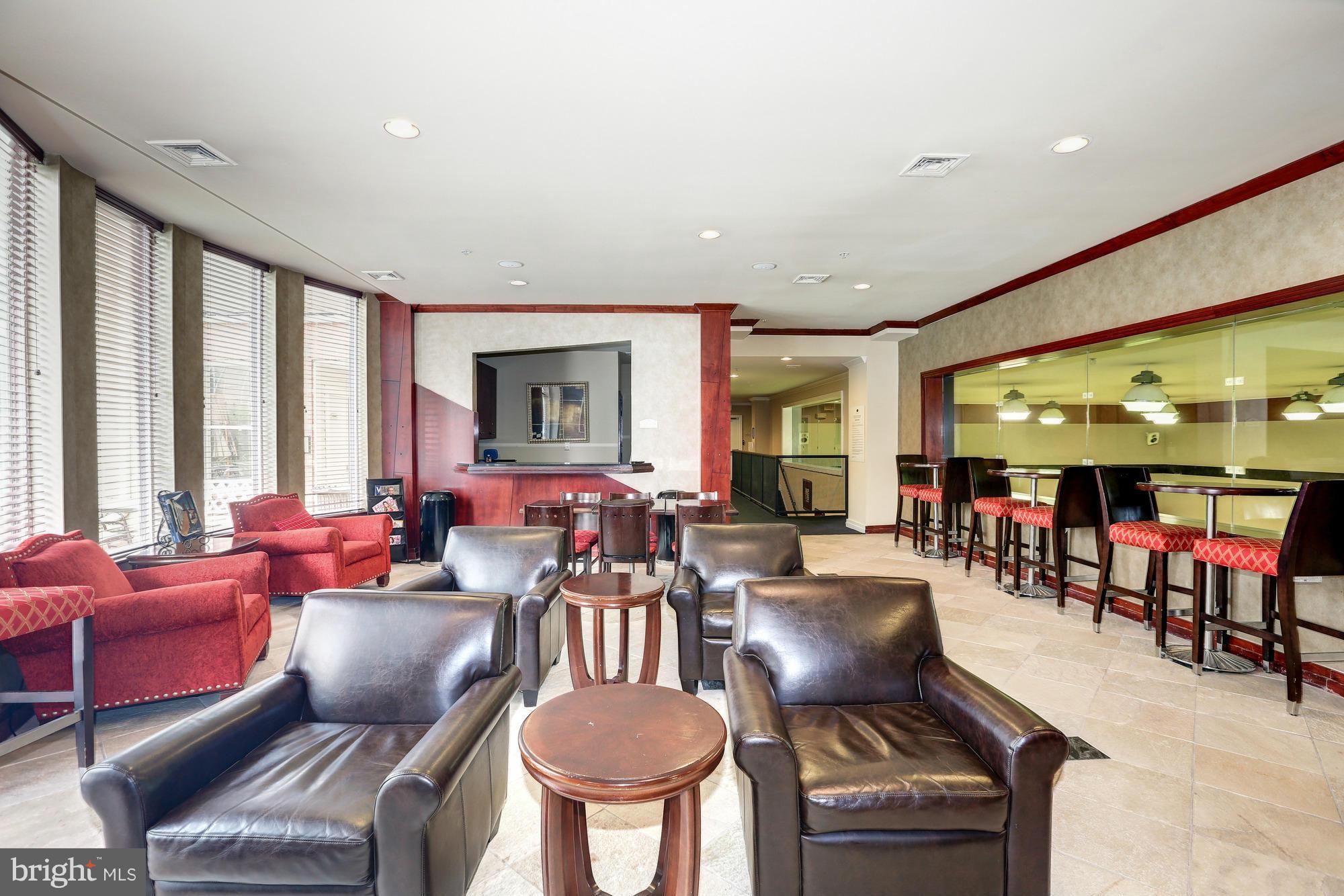 MARQUIS AT VIENNA STATION - Residential