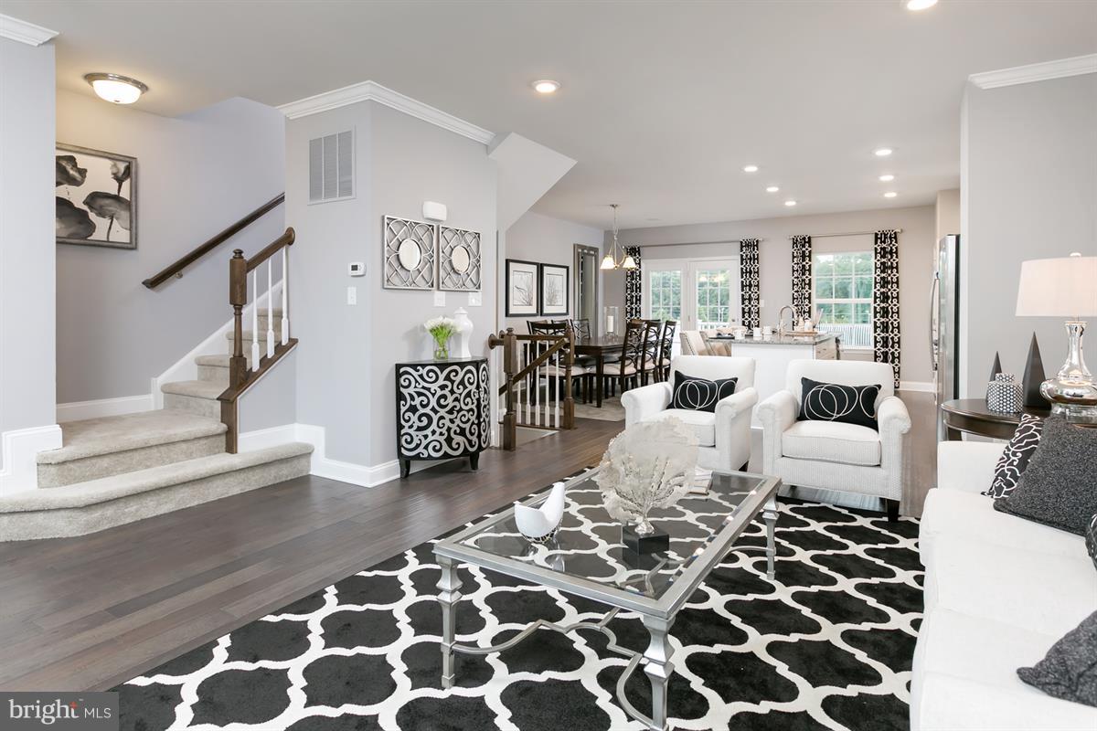 POTOMAC STATION - Residential