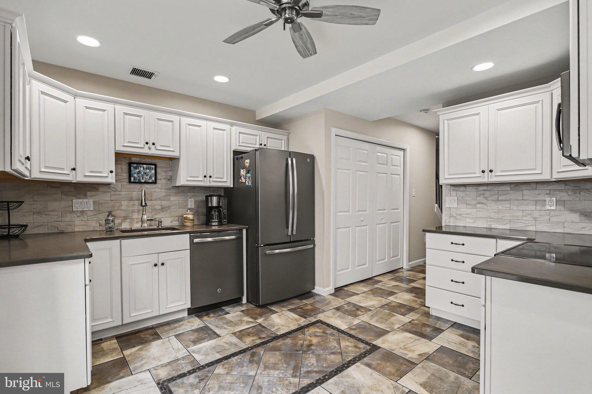 MALLARD POND - Residential