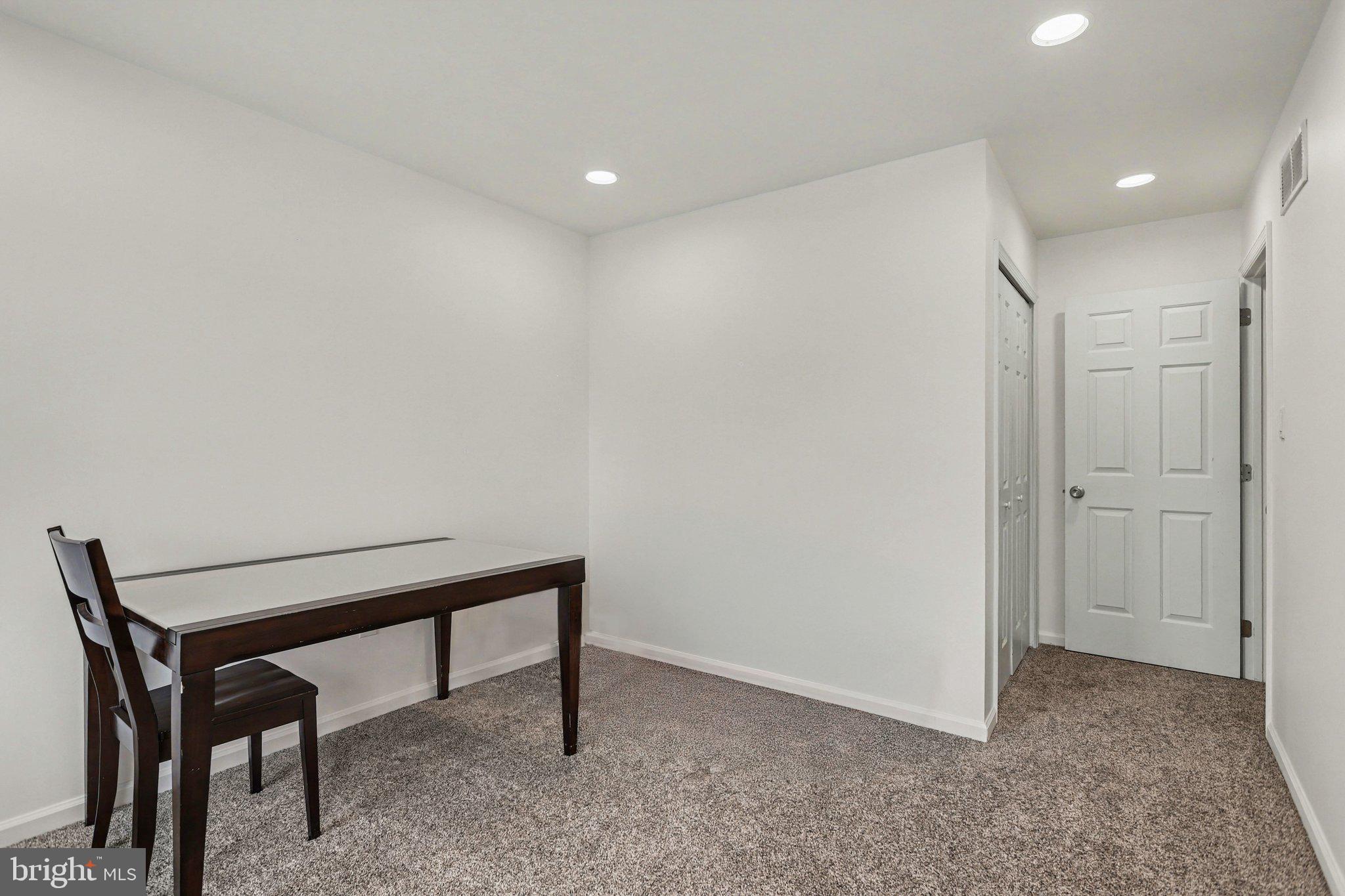 MALLARD POND - Residential