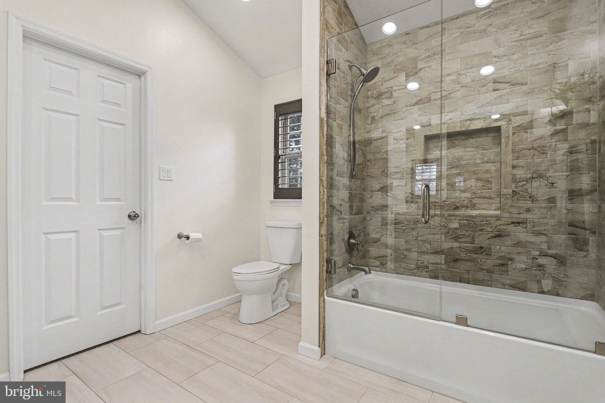 MALLARD POND - Residential