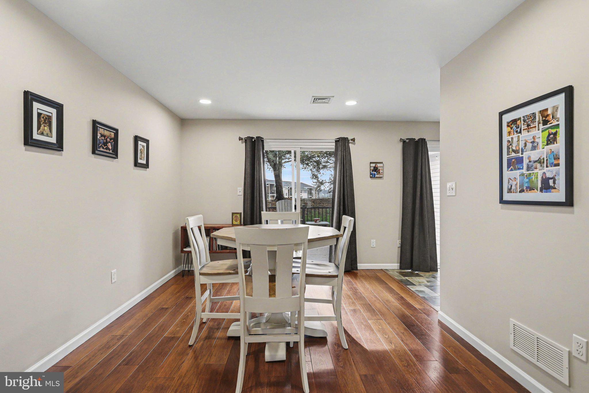 MALLARD POND - Residential