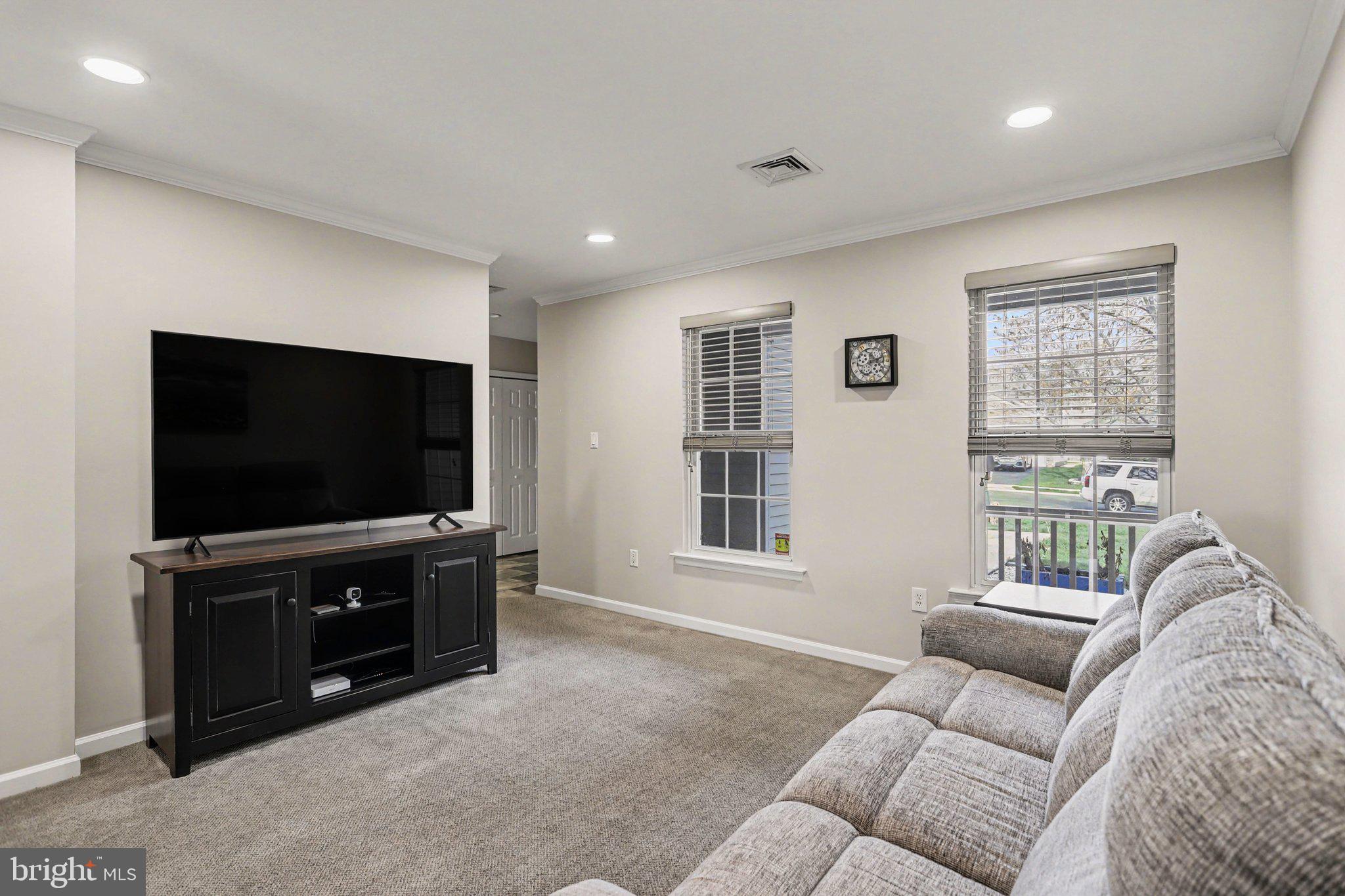 MALLARD POND - Residential