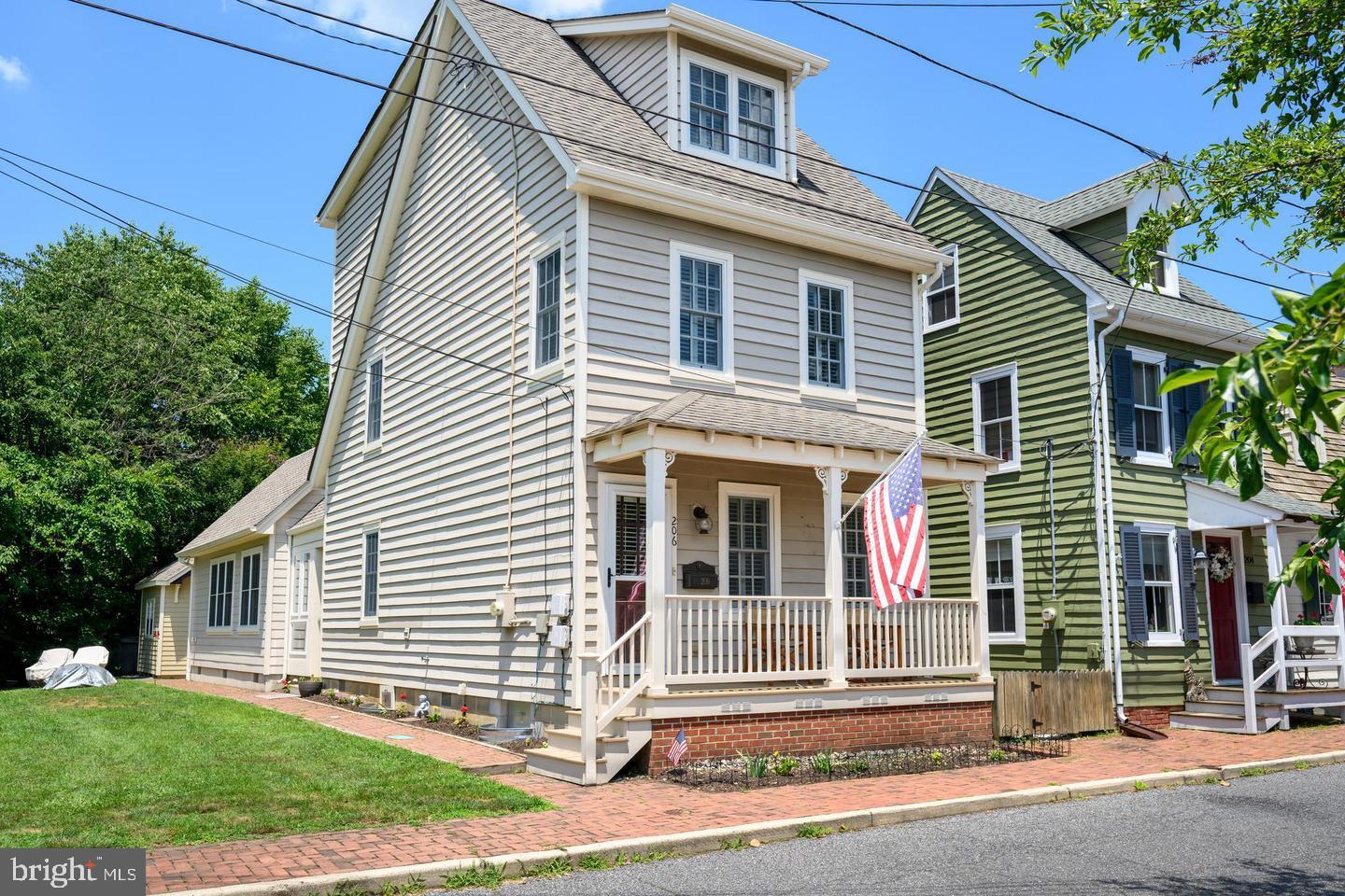 CHESTERTOWN HISTORIC DISTRICT - Residential