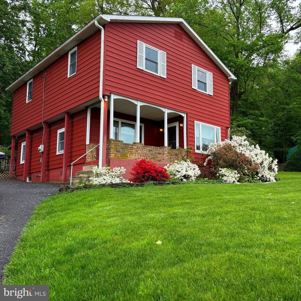 Photo of 385 Kendig Road, CONESTOGA, PA 17516 (MLS # PALA2065928)