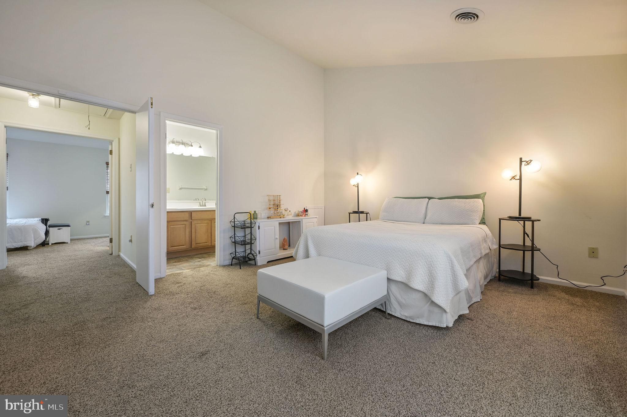 VILLAGE OF WESTOVE - Residential