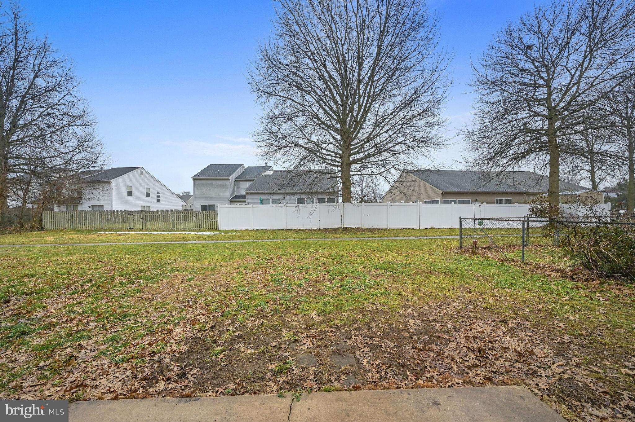 VILLAGE OF WESTOVE - Residential