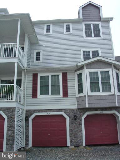 TOMES LANDING - Residential Lease