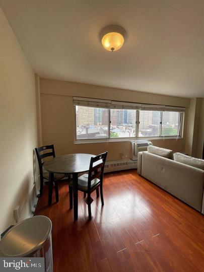 CENTER CITY - Residential Lease