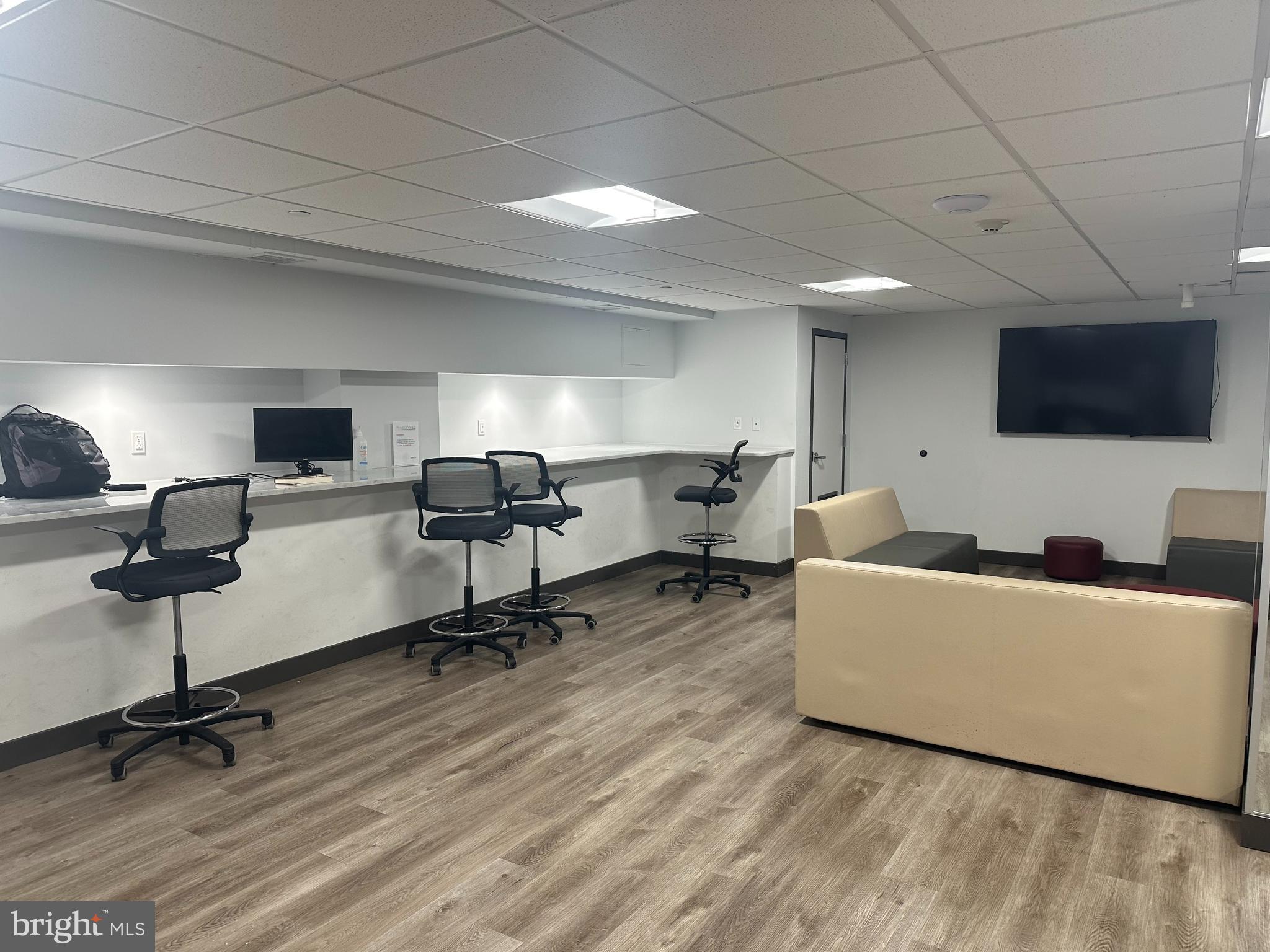 CENTER CITY - Residential Lease