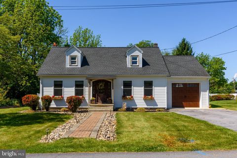 122 N 3RD STREET BAINBRIDGE PA 17502