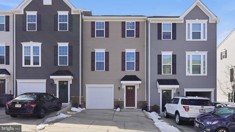 Townhouse For Sale - 1790 Scenic Loop Loop<br/> CULPEPER, VA 22701