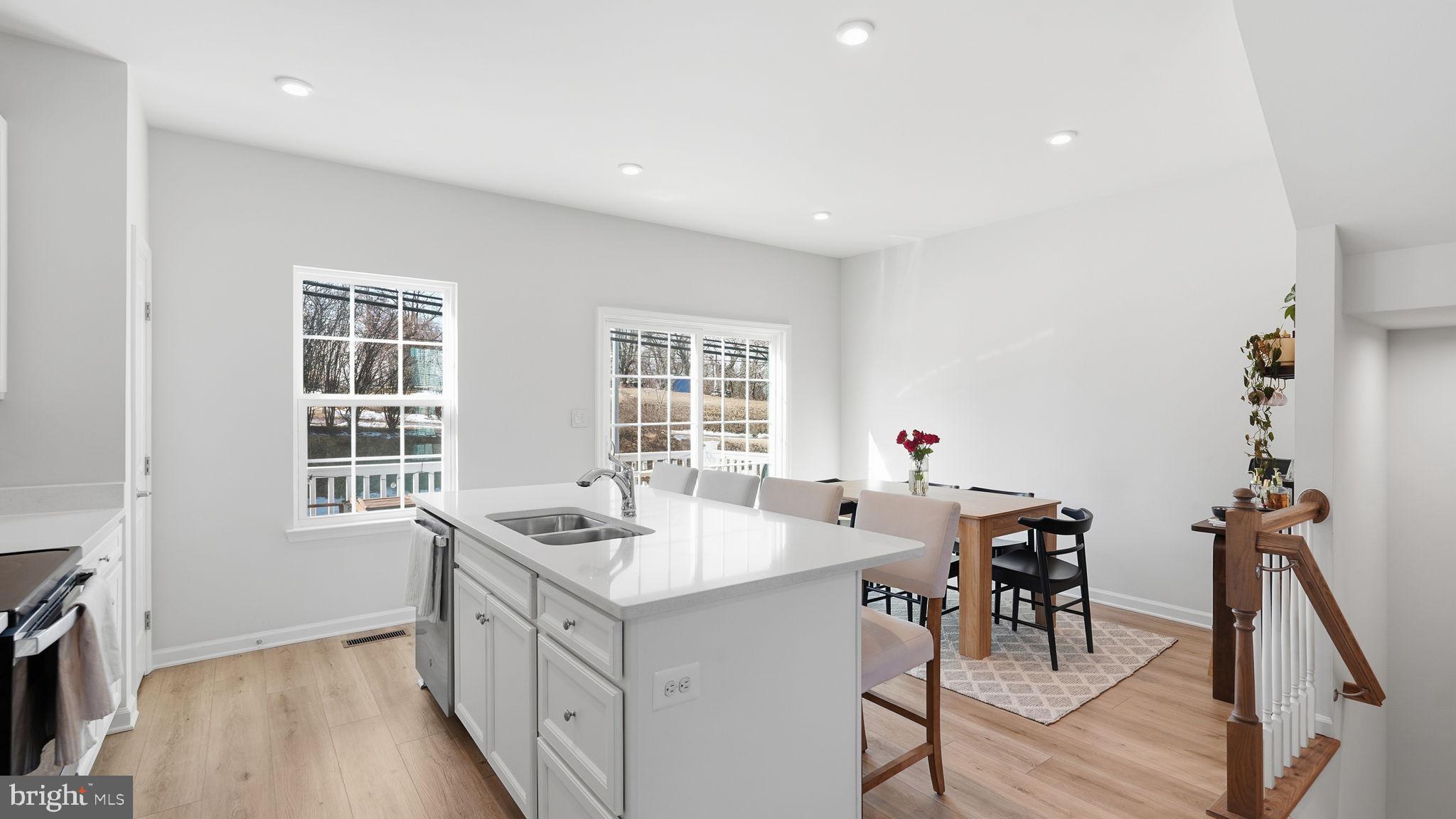 MADISON STATION - Residential