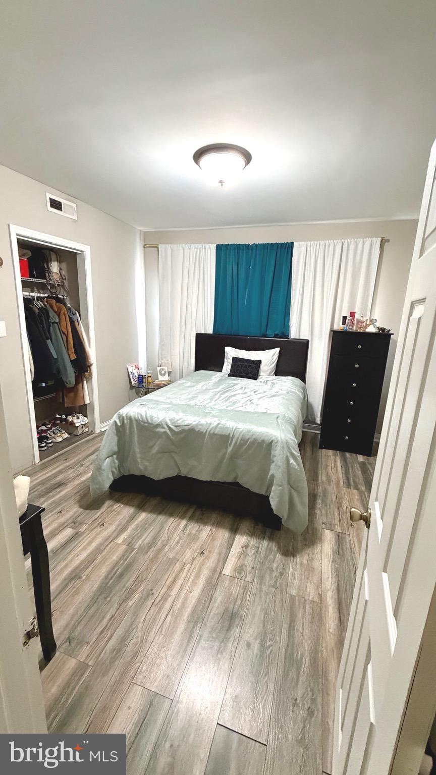 LAWNCREST - Residential