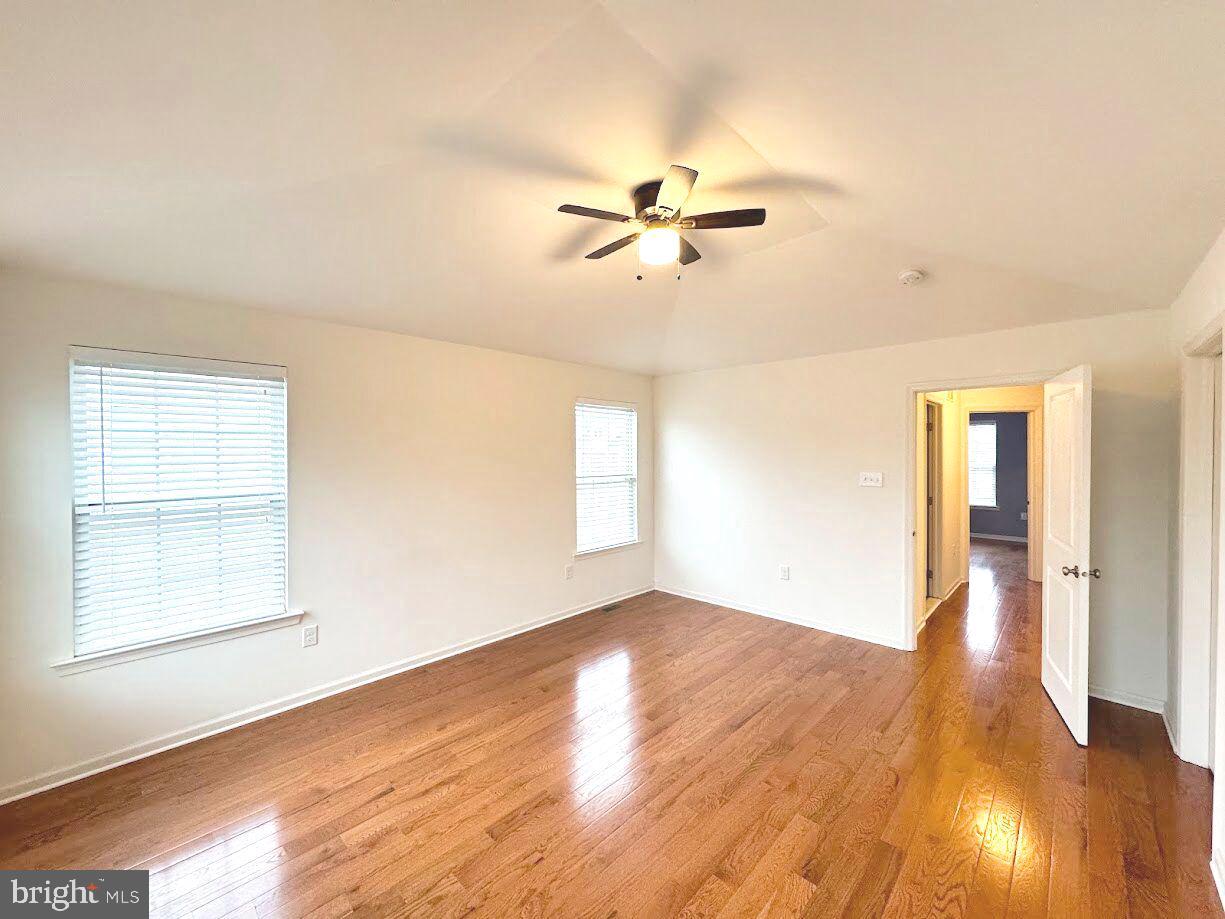 WILLIAMSON SQUARE - Residential Lease