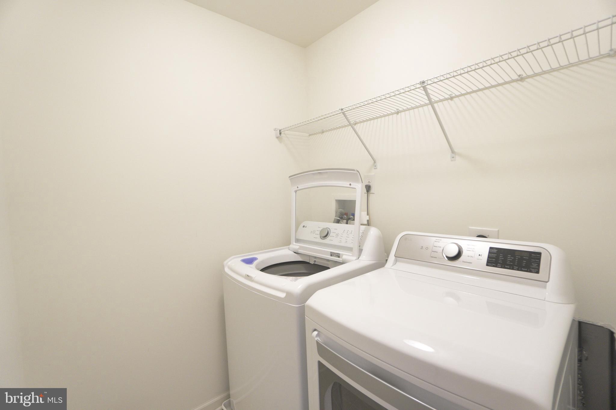 WILLIAMSON SQUARE - Residential Lease