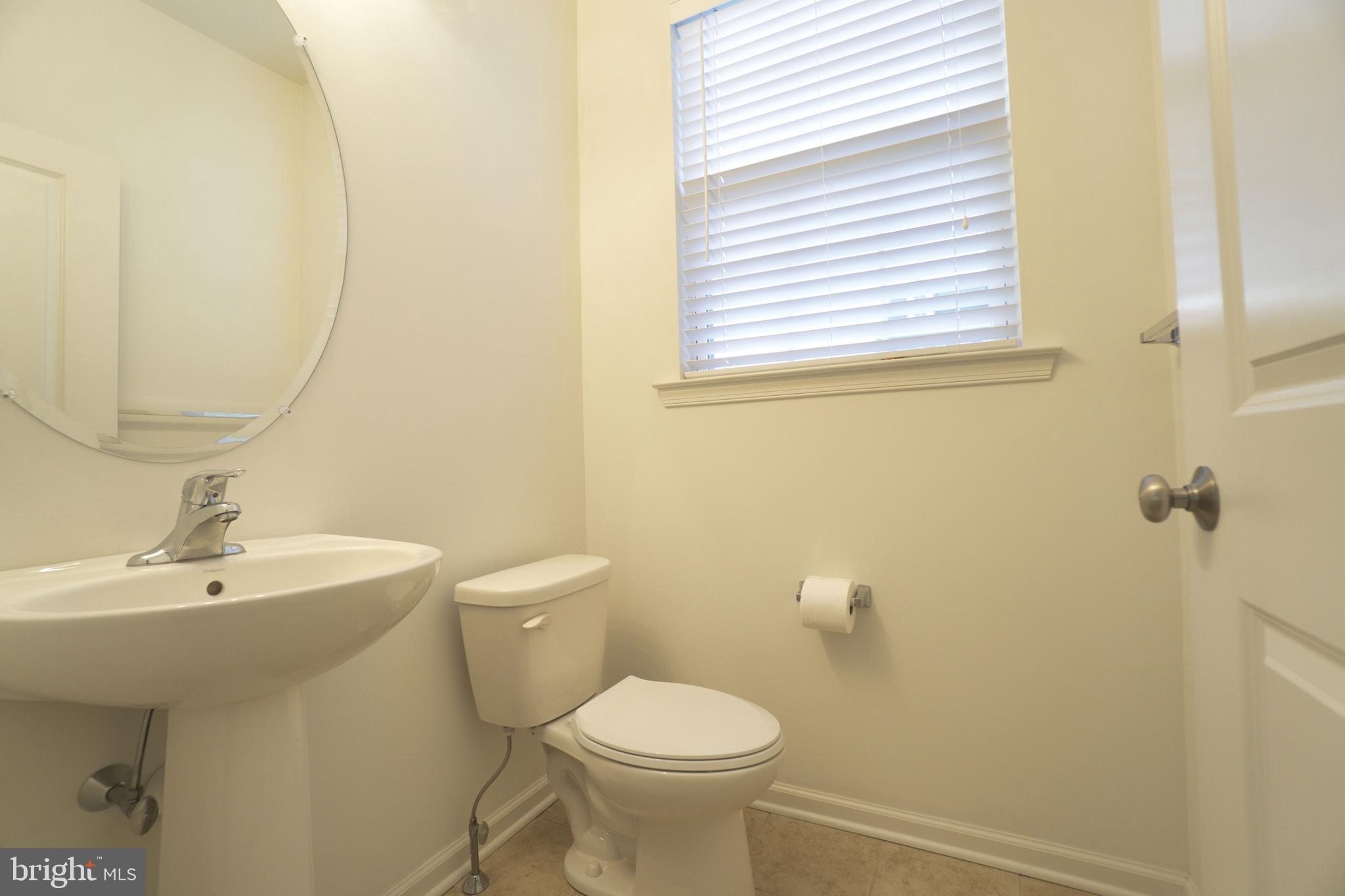 WILLIAMSON SQUARE - Residential Lease