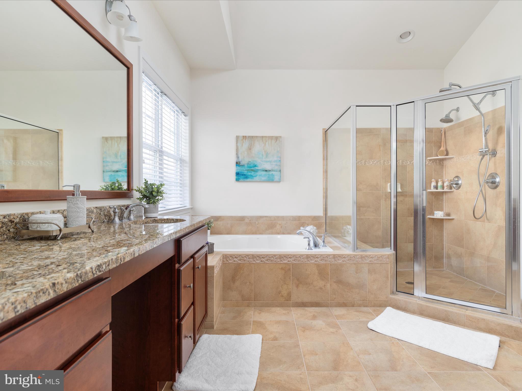 LENAH MILL - THE EXECUTIVES - Residential