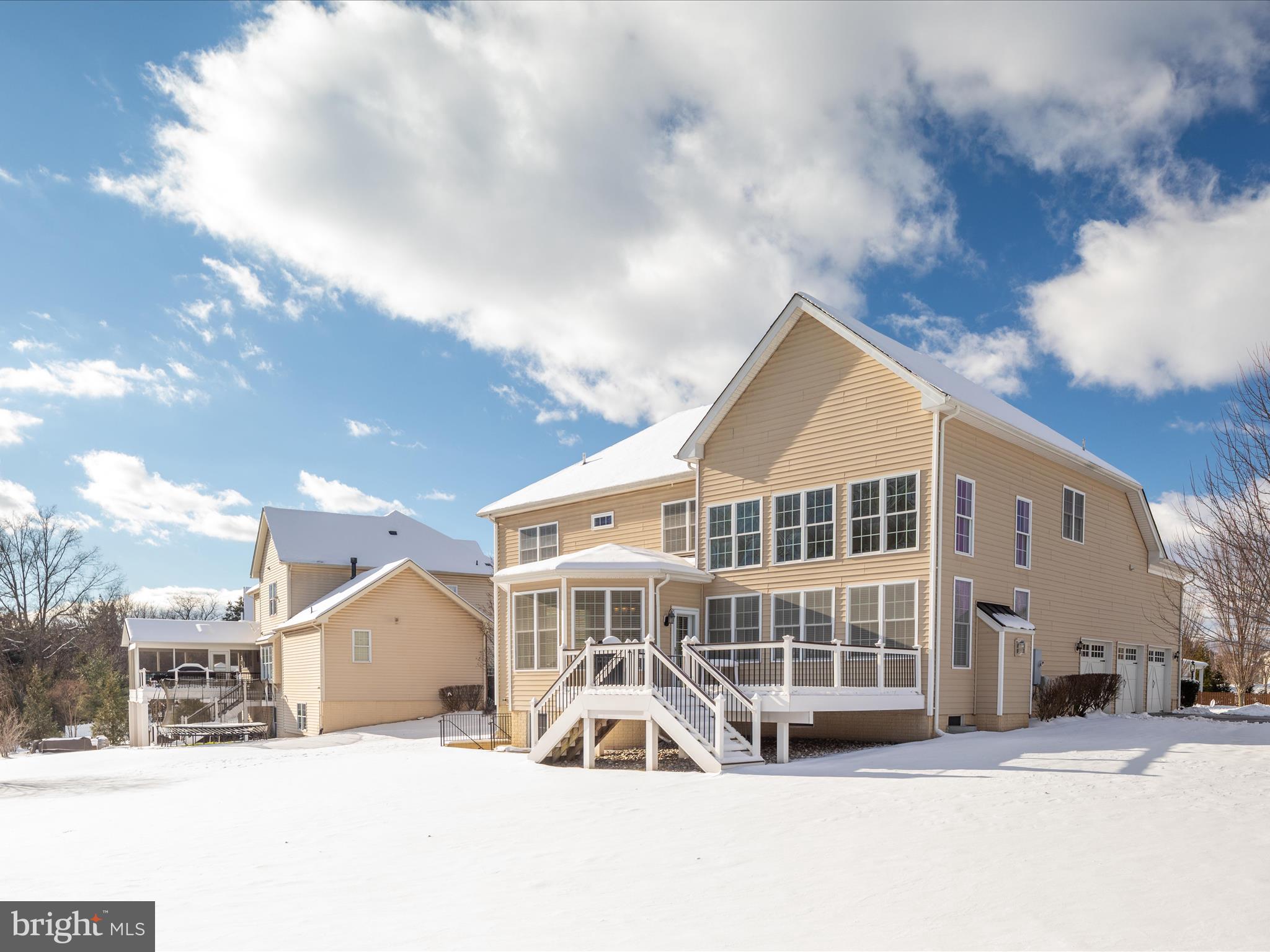 LENAH MILL - THE EXECUTIVES - Residential