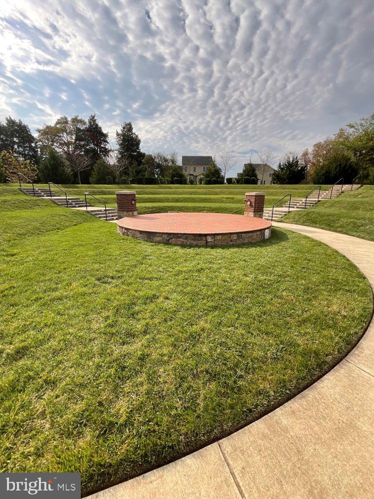 LENAH MILL - THE EXECUTIVES - Residential