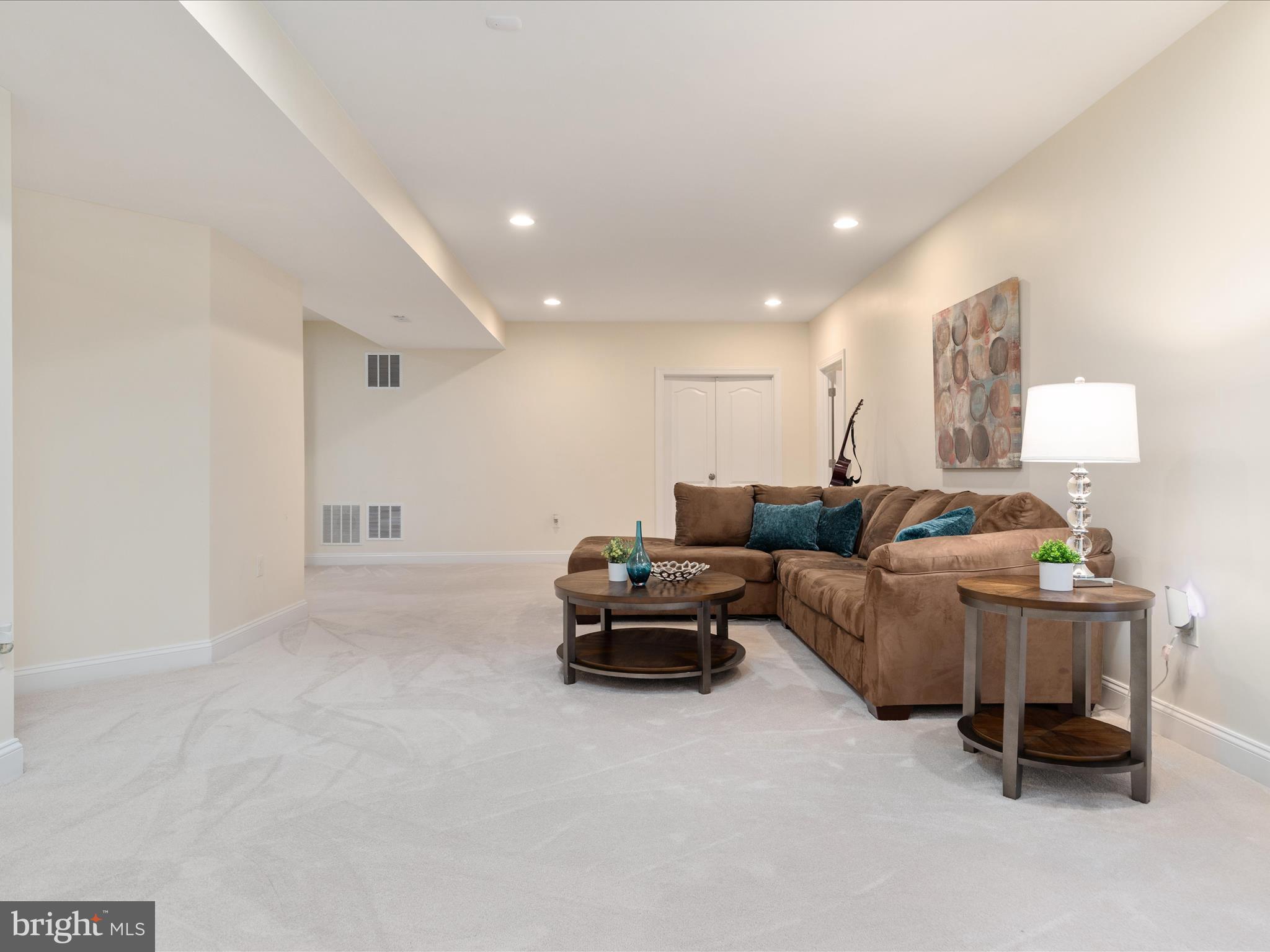 LENAH MILL - THE EXECUTIVES - Residential