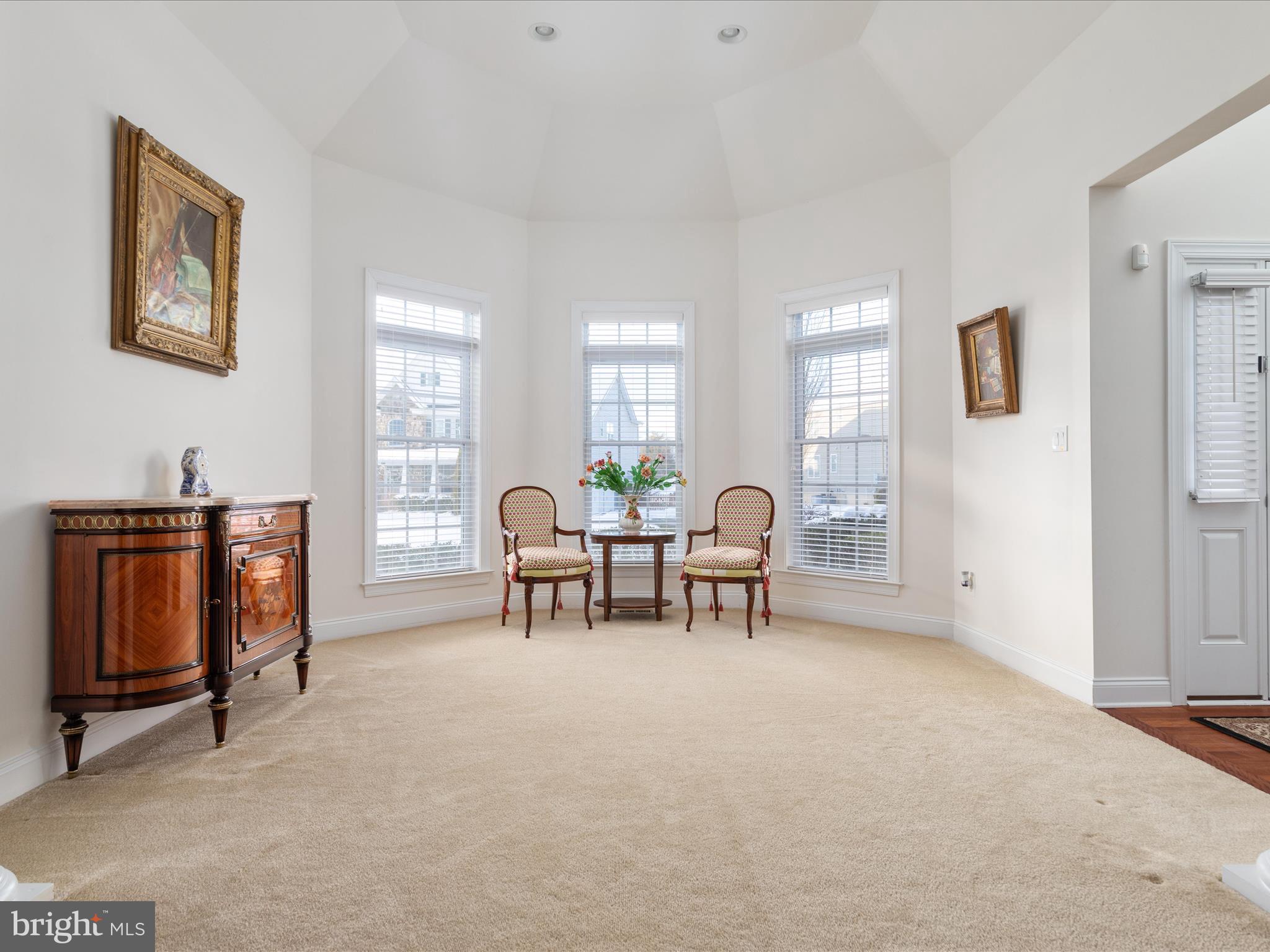 LENAH MILL - THE EXECUTIVES - Residential