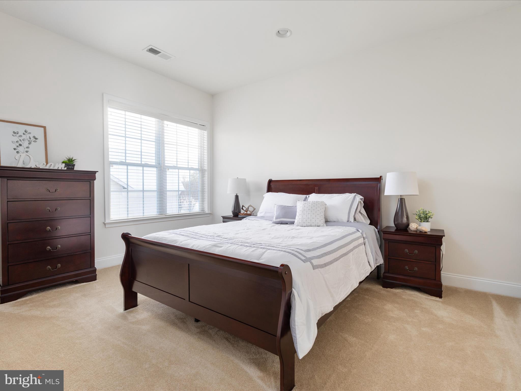 LENAH MILL - THE EXECUTIVES - Residential