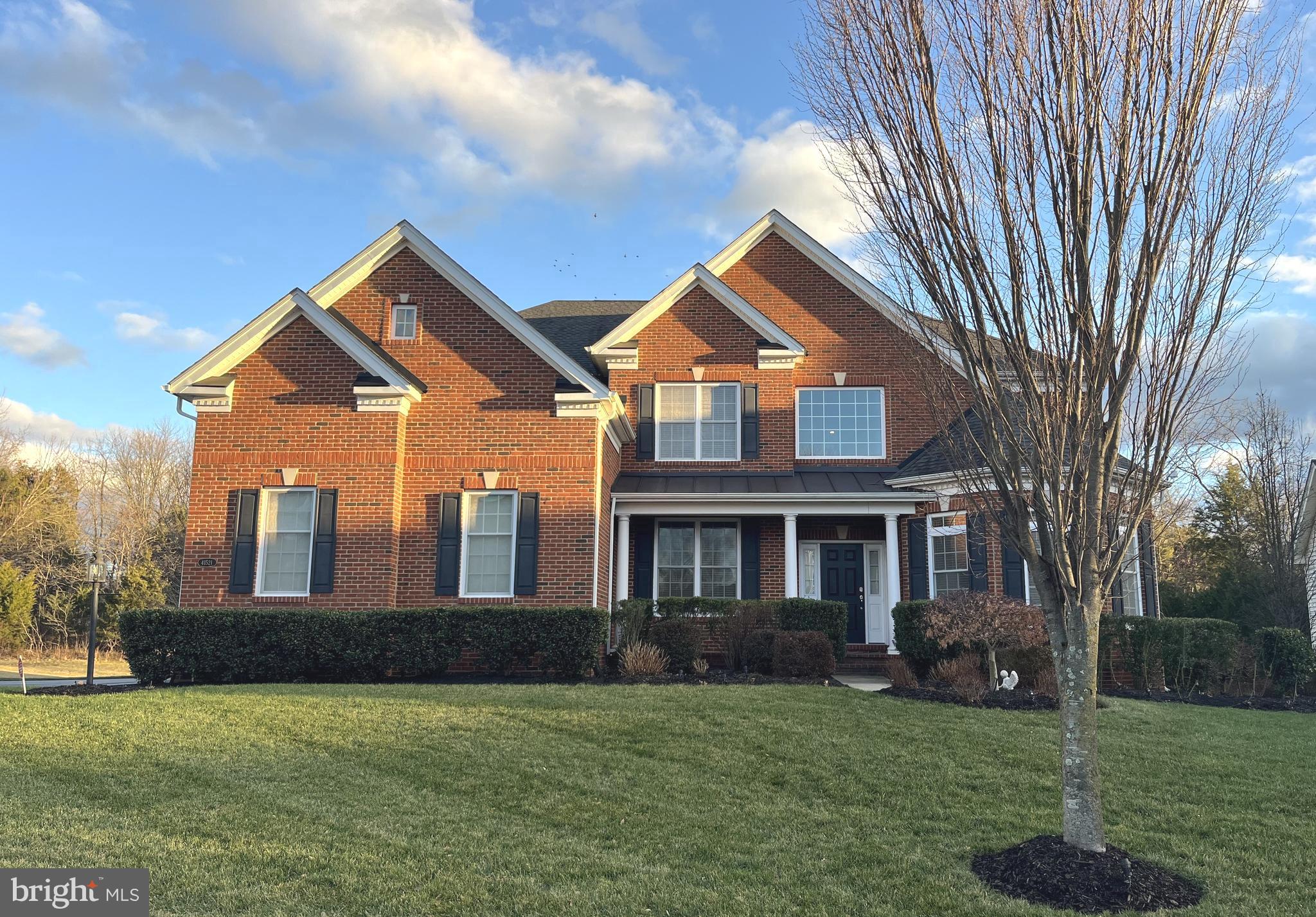 LENAH MILL - THE EXECUTIVES - Residential