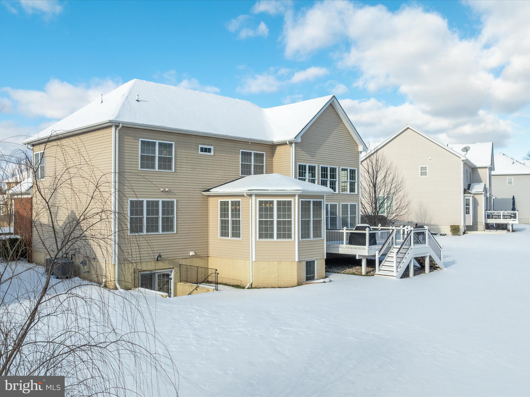 LENAH MILL - THE EXECUTIVES - Residential