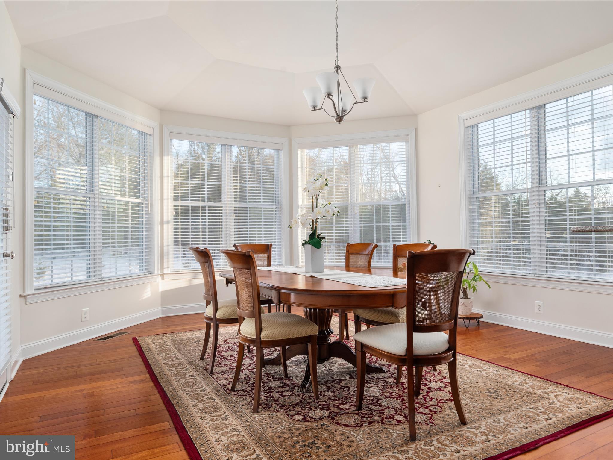 LENAH MILL - THE EXECUTIVES - Residential