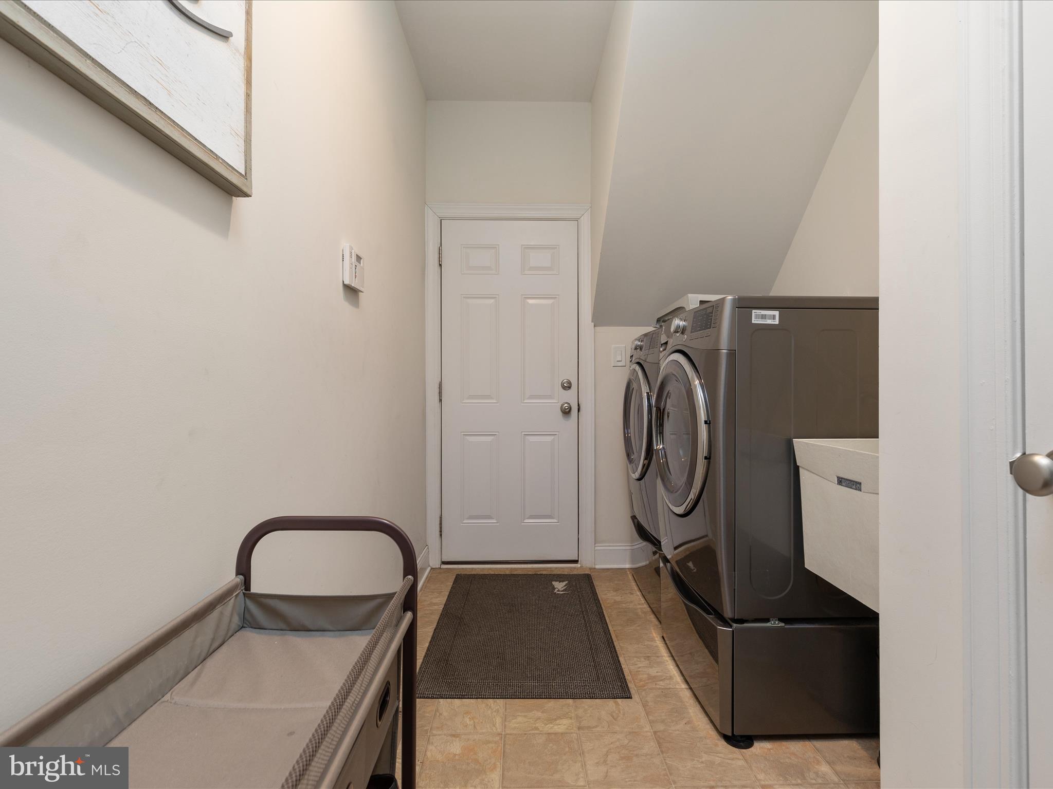 LENAH MILL - THE EXECUTIVES - Residential