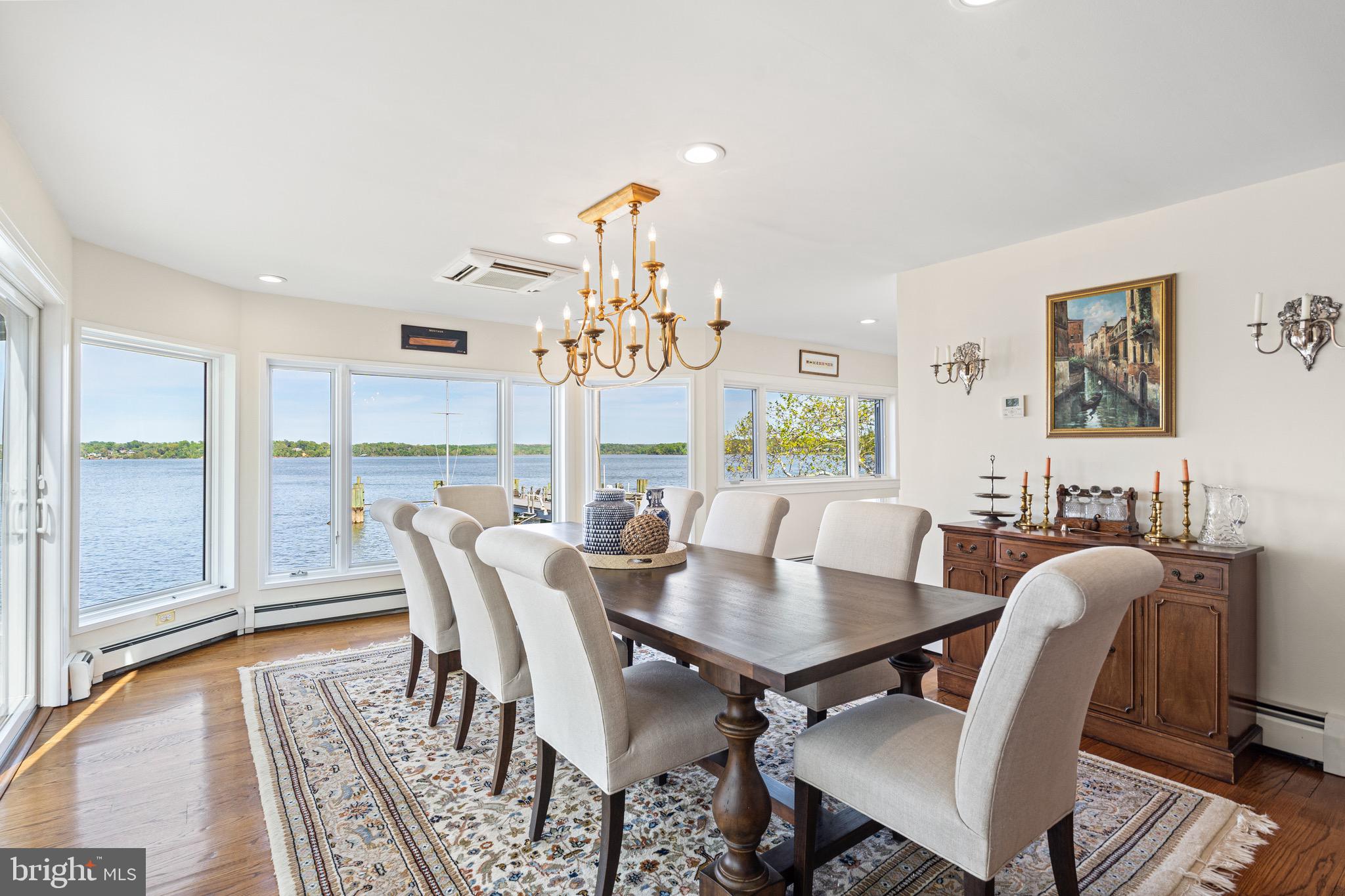 WELLINGTON VILLA - Residential