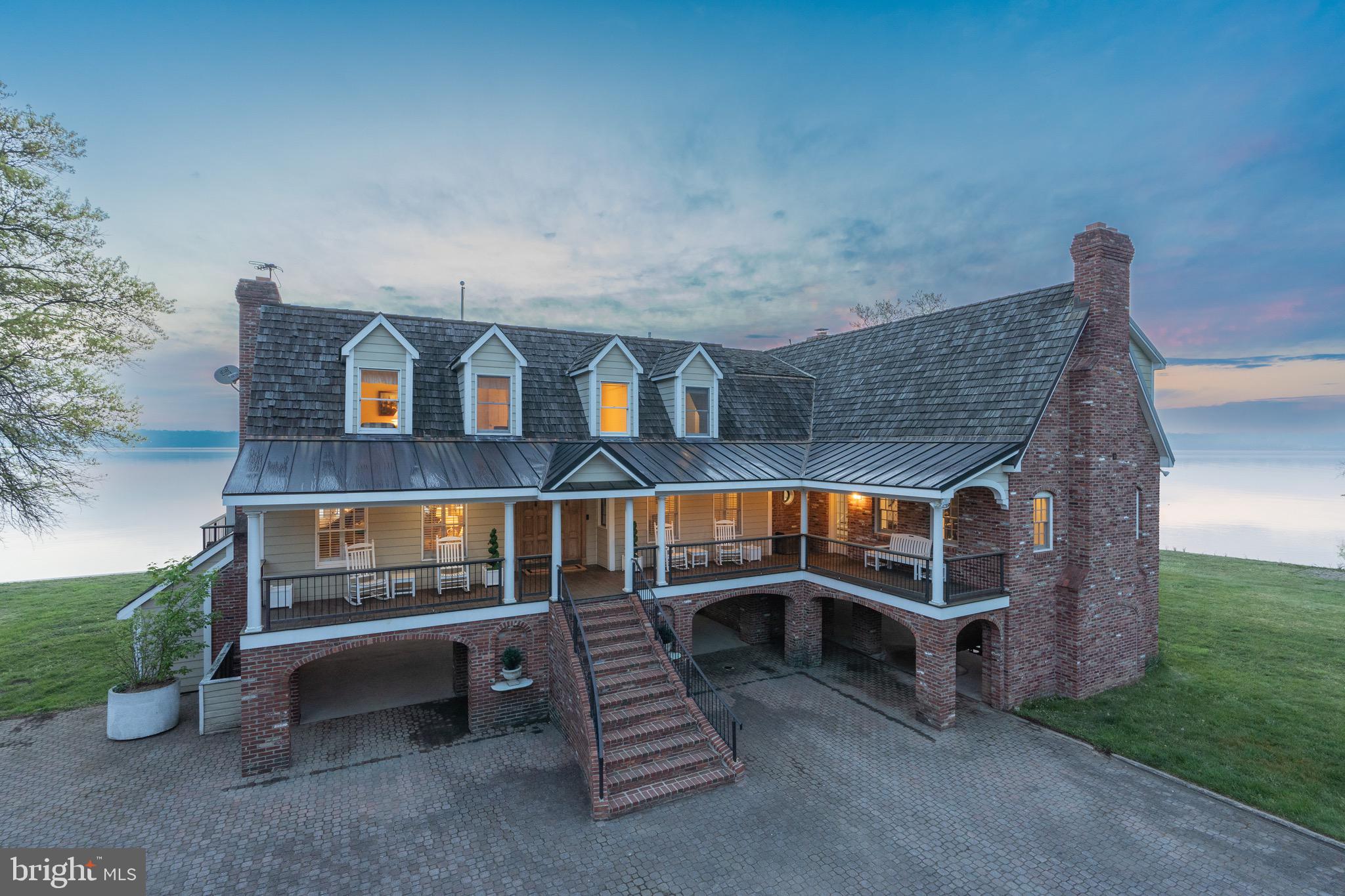 WELLINGTON VILLA - Residential