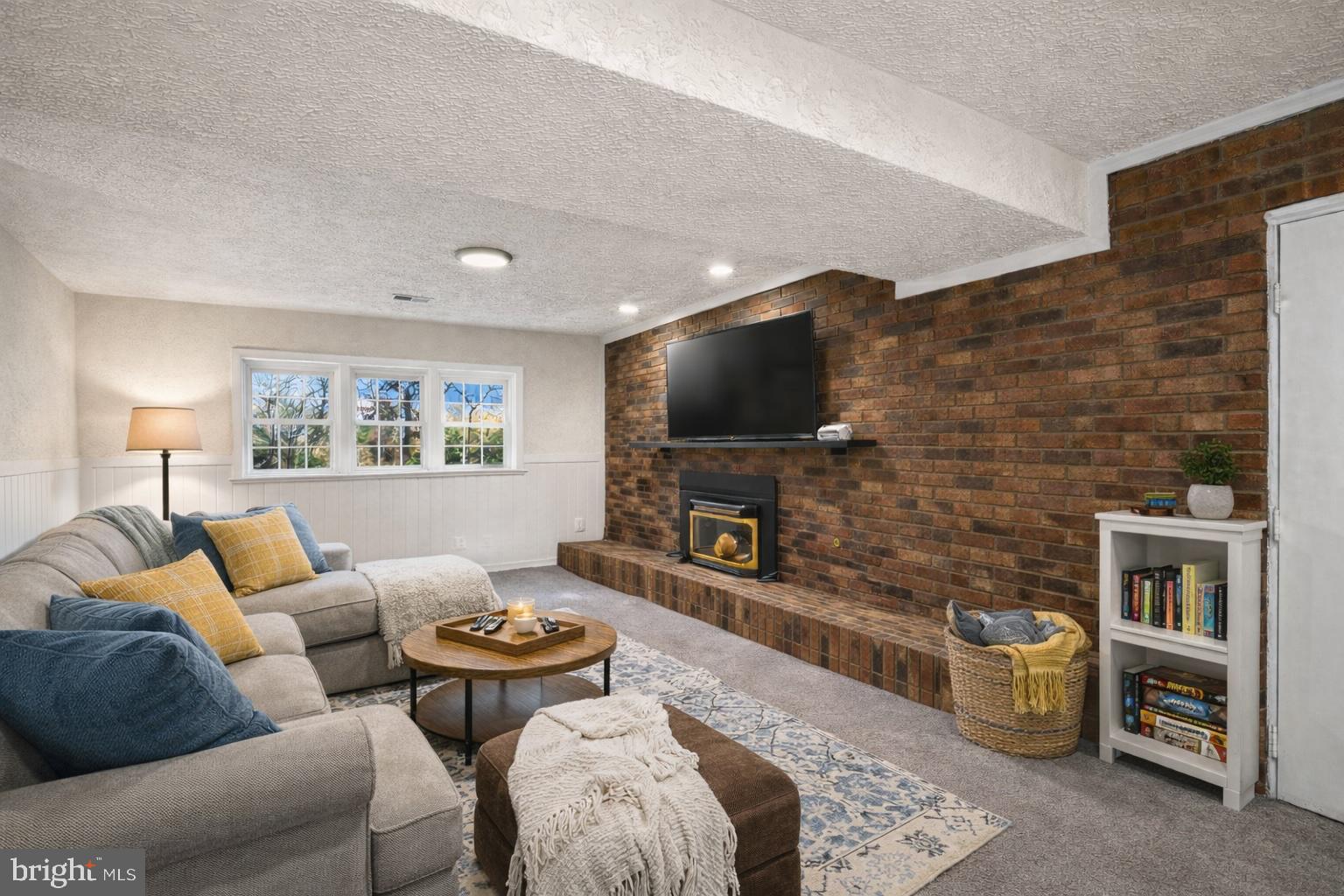 ROSEDALE - Residential