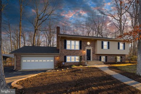 Photo of 2850 Mountain View Road, STAFFORD, VA 22556 (MLS # VAST2046764)