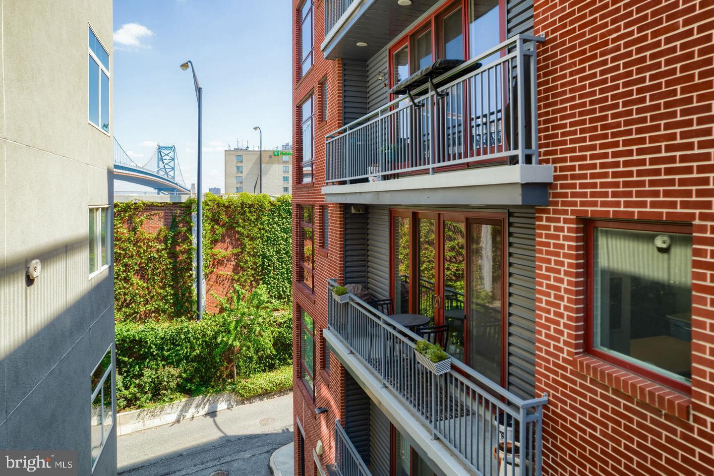 138 N FRONT STREET 40 3F
