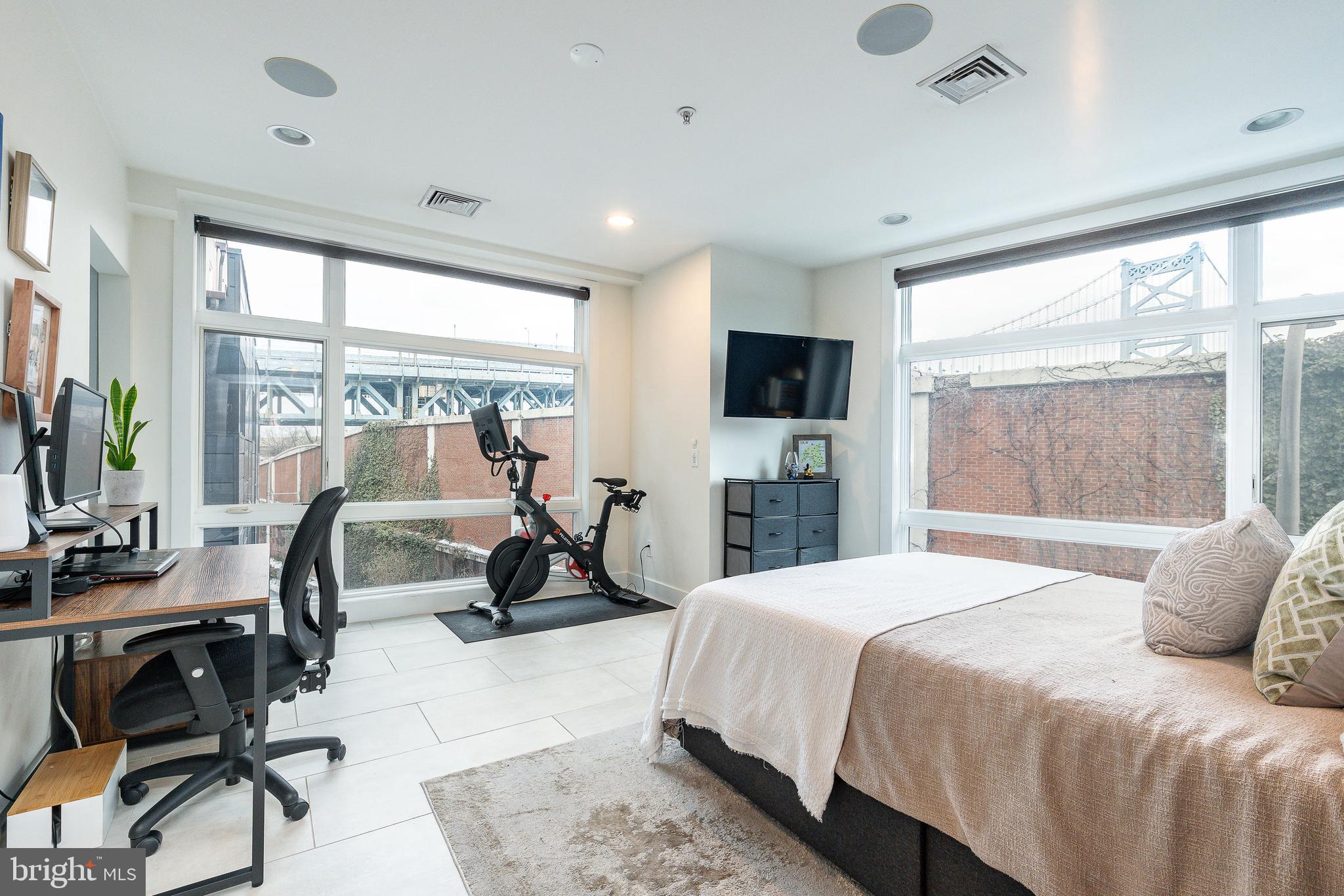 OLD CITY - Residential