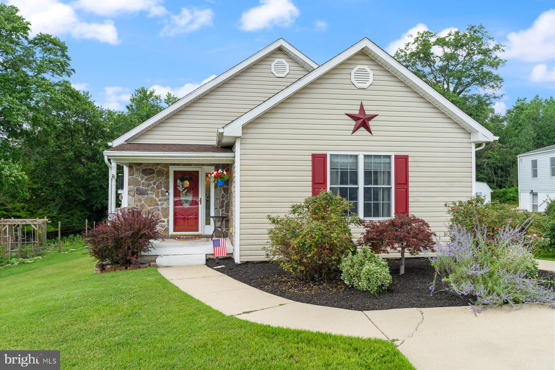 PERRY HALL - Residential