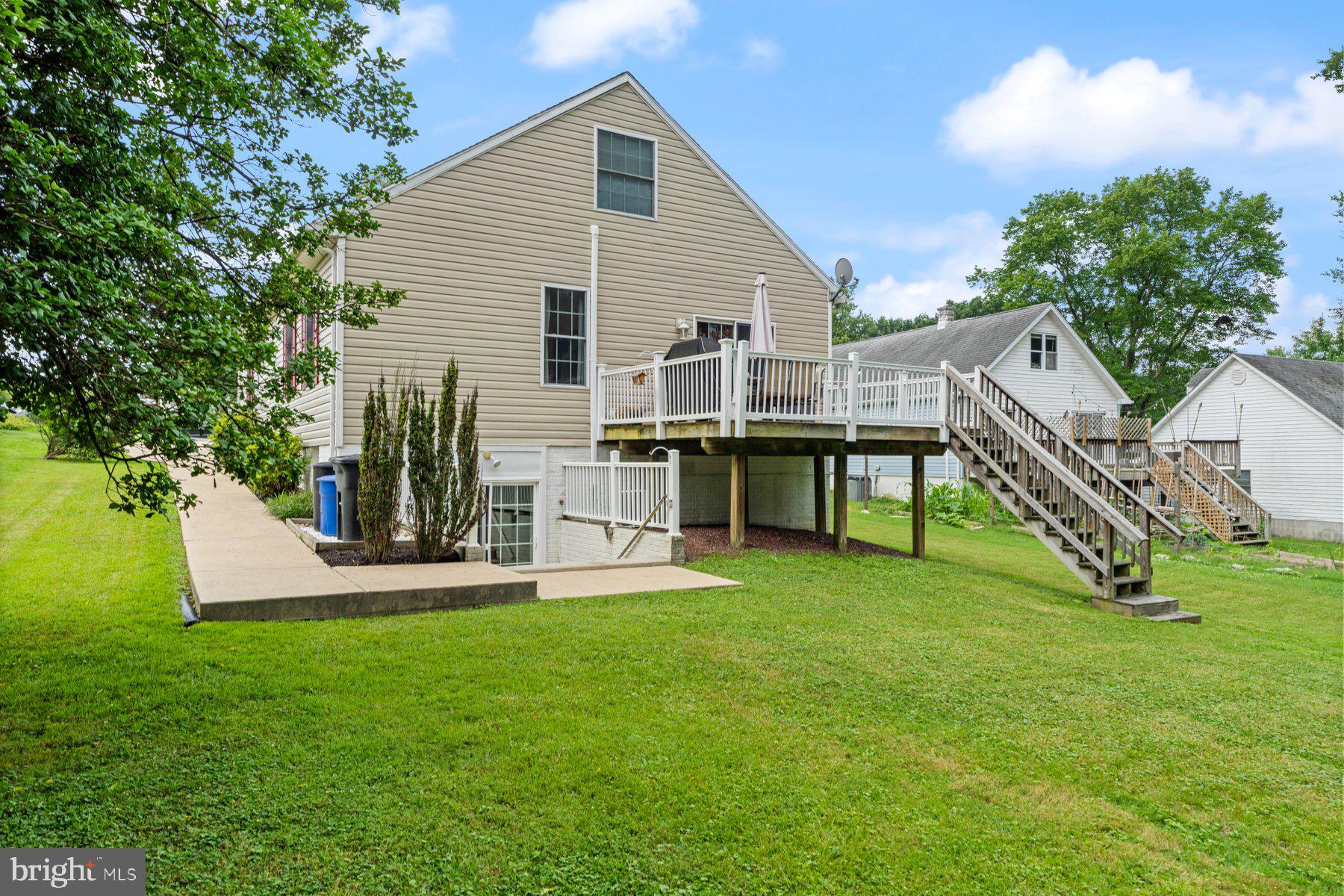 PERRY HALL - Residential