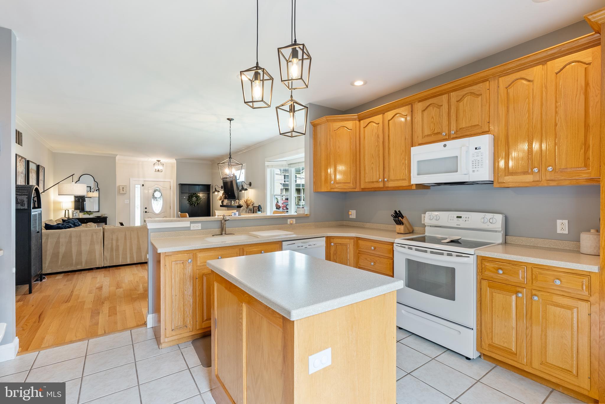 PERRY HALL - Residential