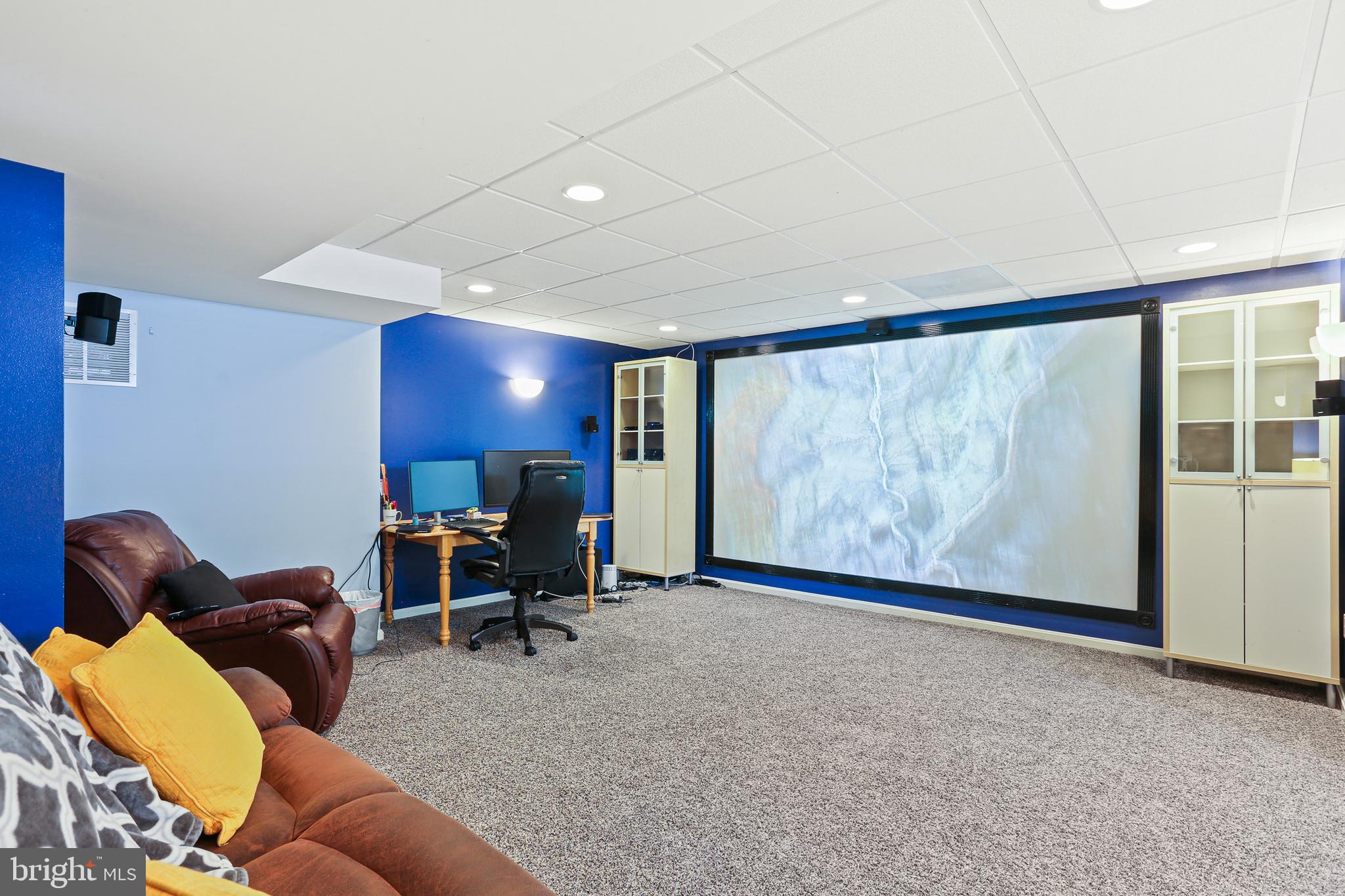 CLARKS GLEN - Residential Lease