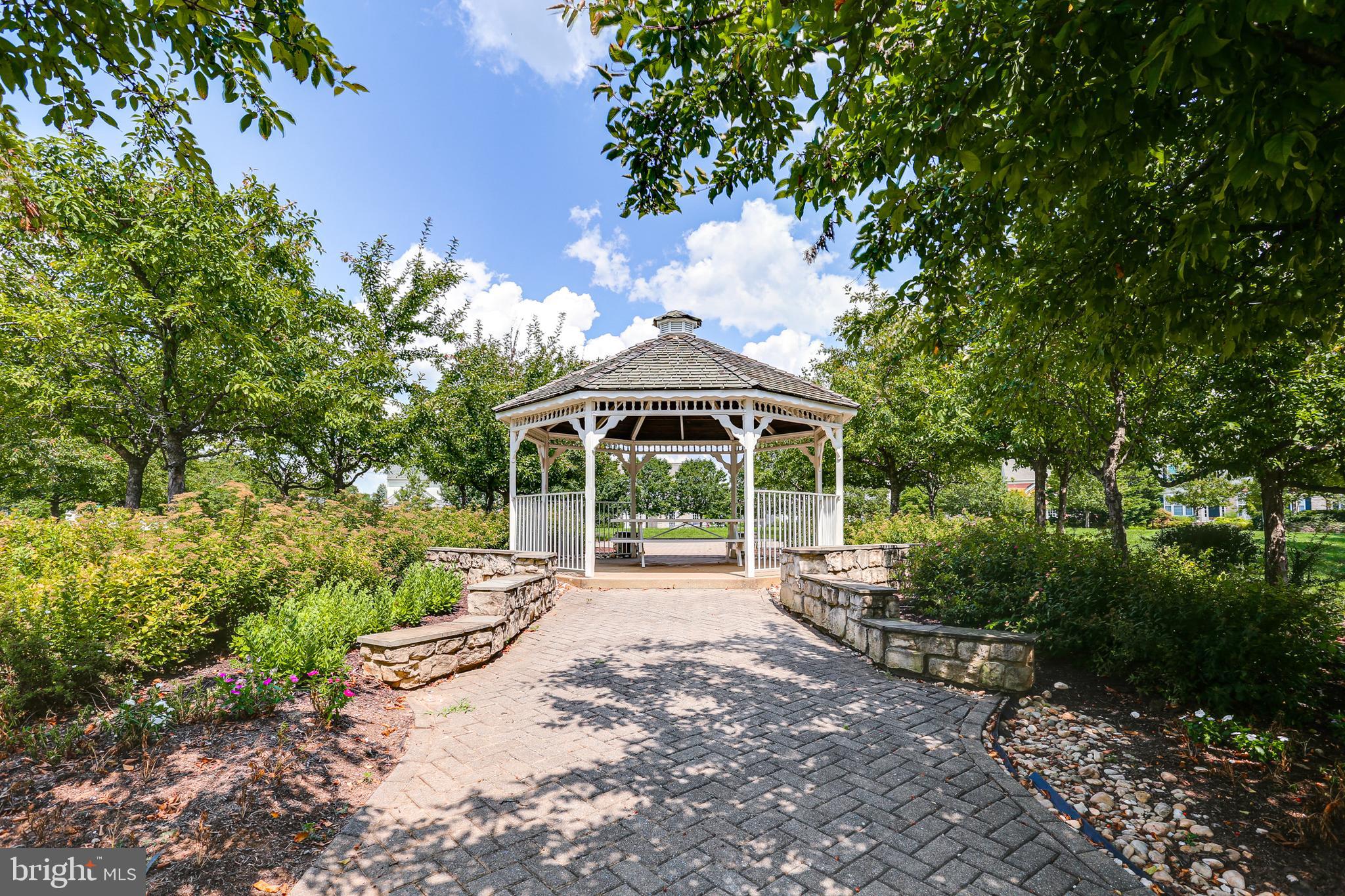 CLARKS GLEN - Residential Lease