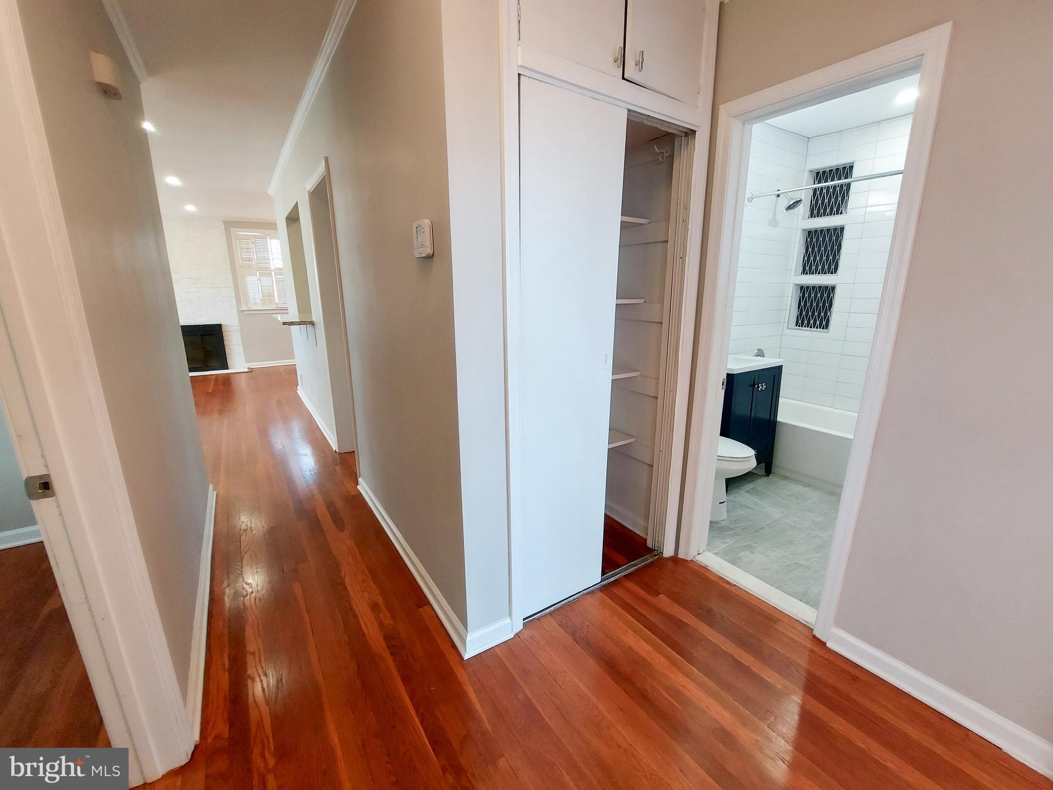 NEW HAMPSHIRE ESTATES - Residential Lease