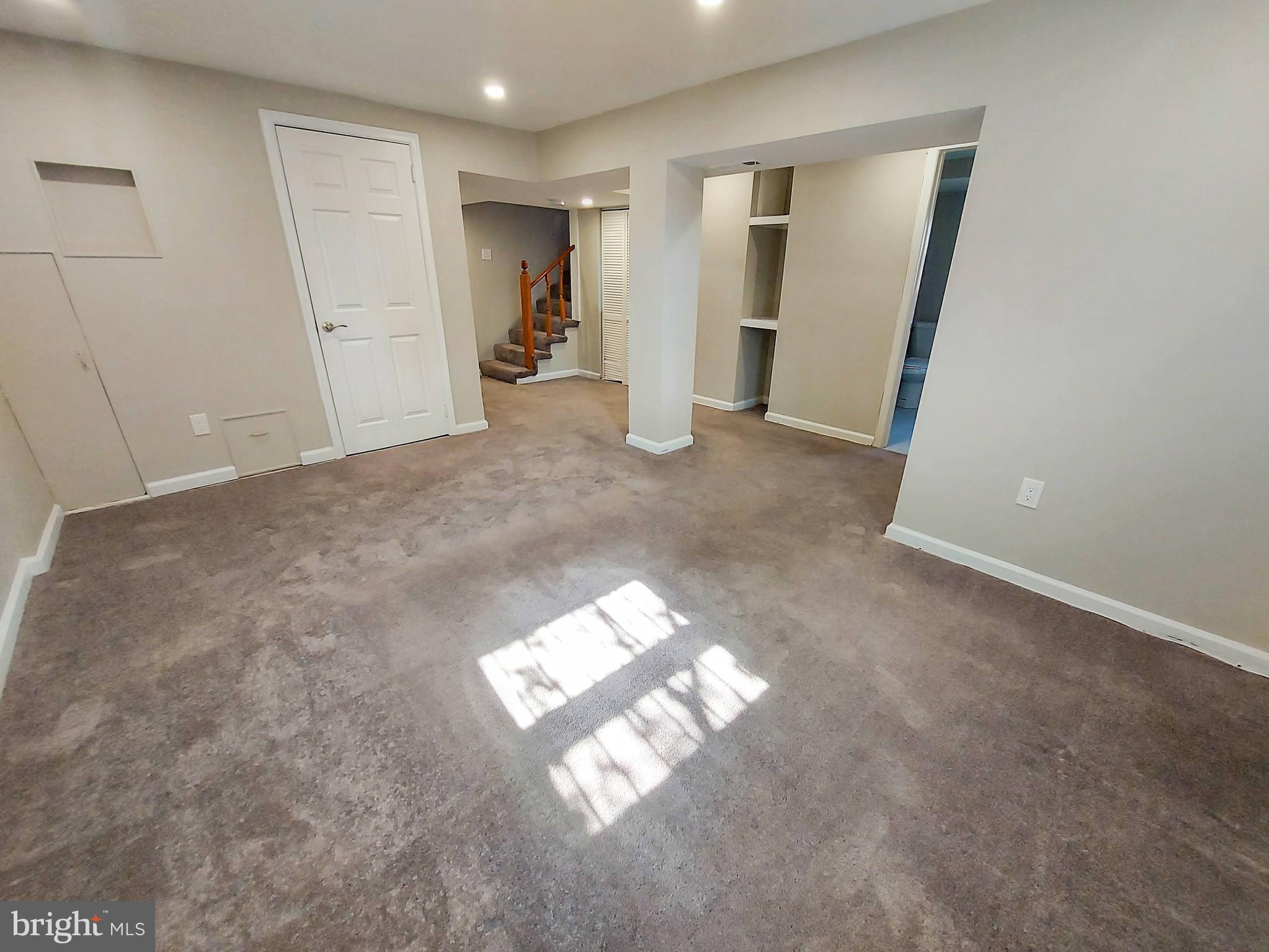 NEW HAMPSHIRE ESTATES - Residential Lease