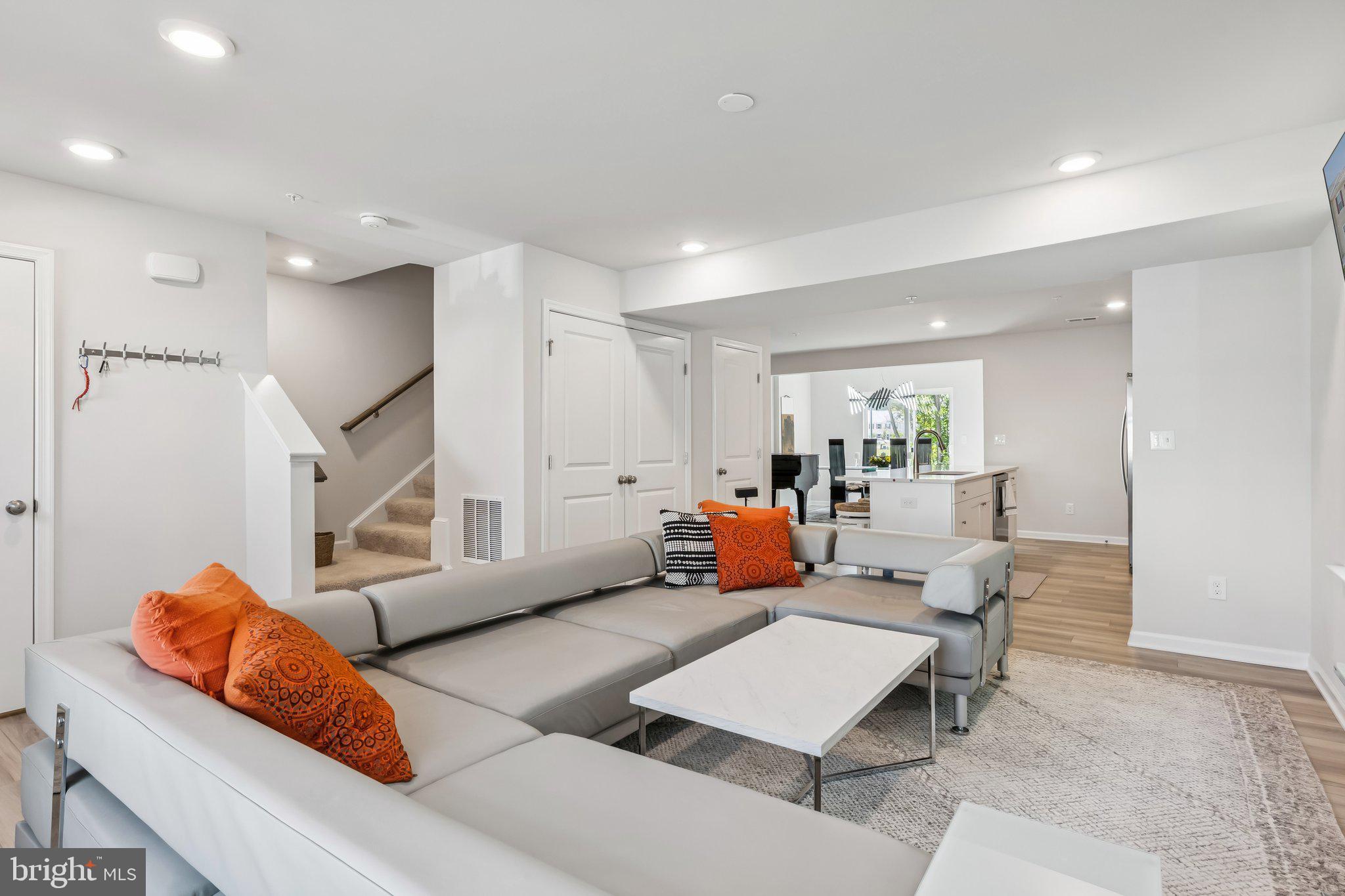 508 MERGANSER WAY