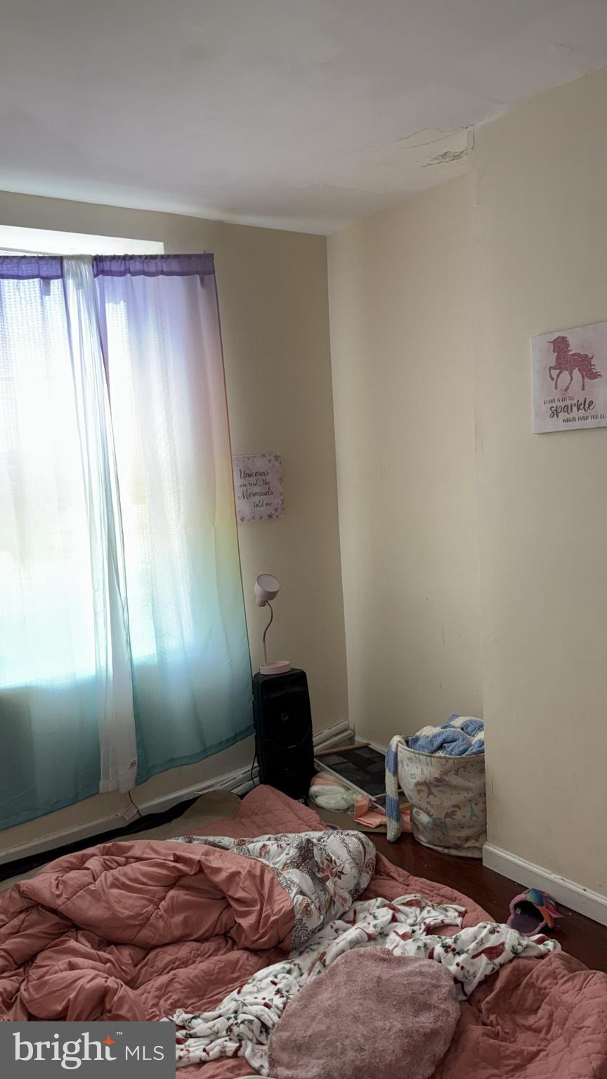 2586 W FAYETTE STREET