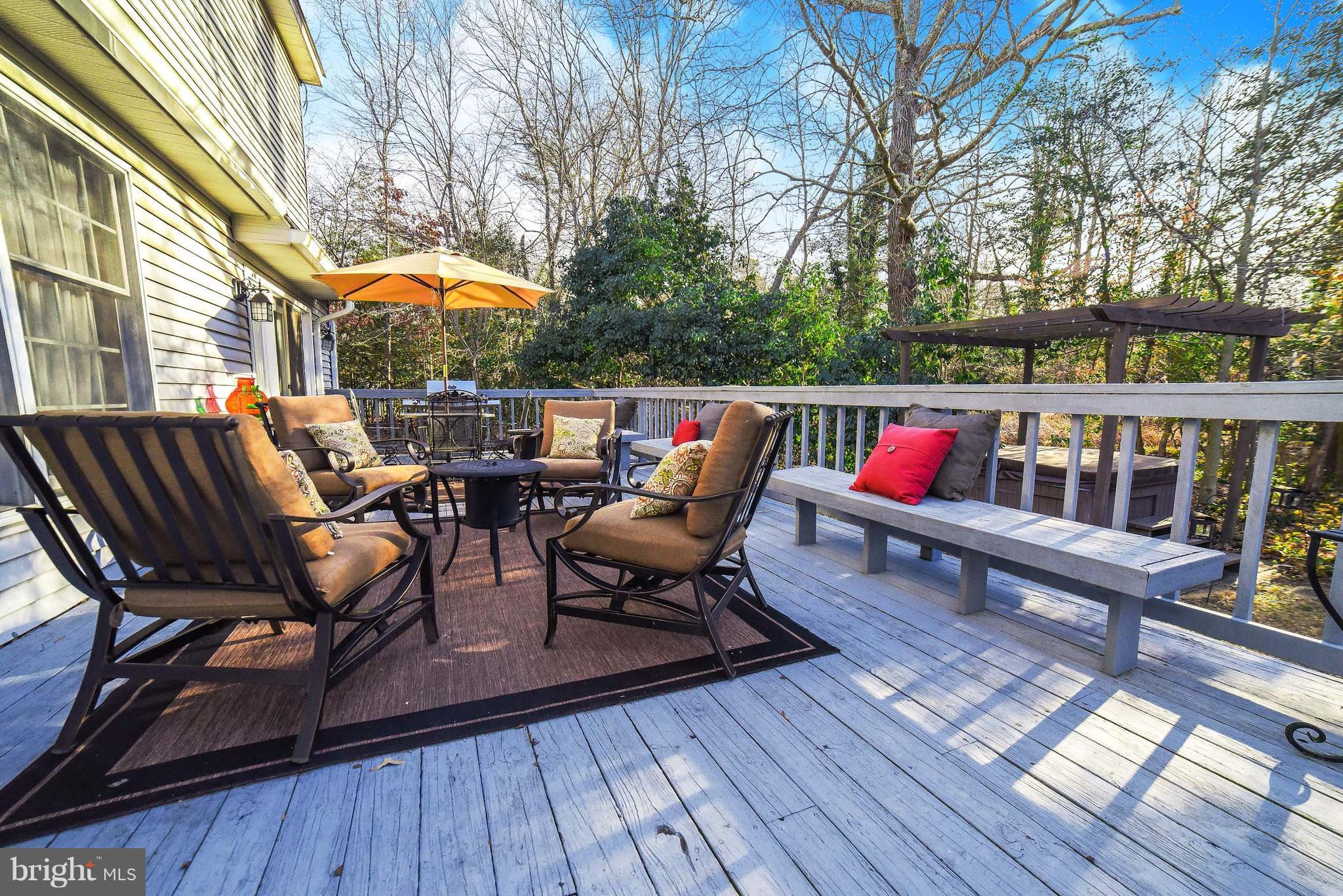 BRETON BAY ESTATES - Residential