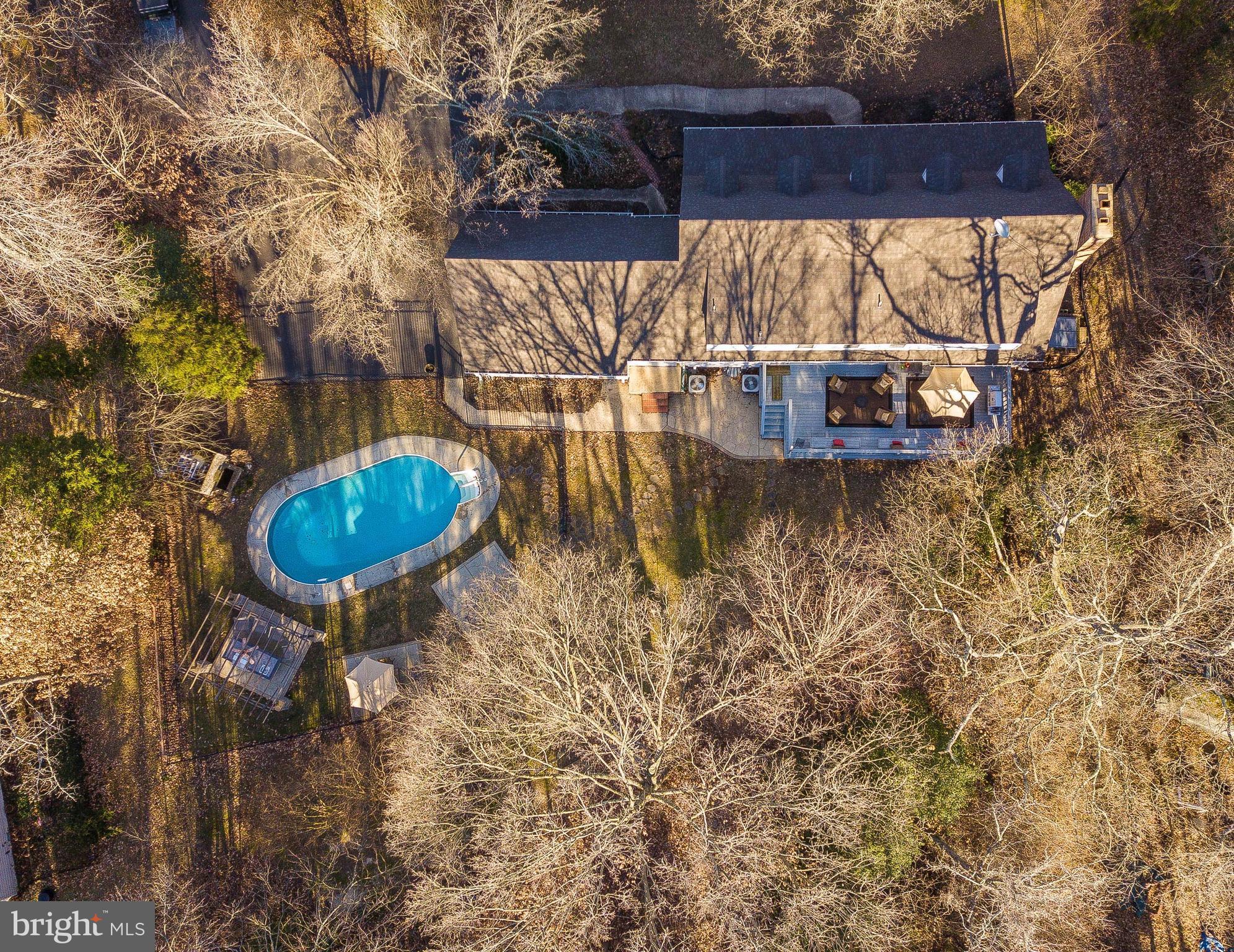 BRETON BAY ESTATES - Residential