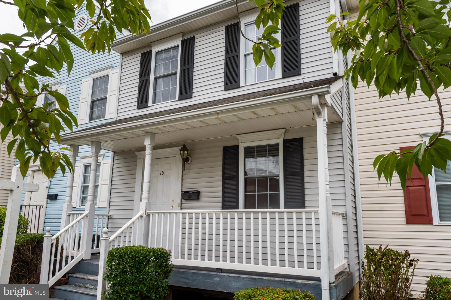 EASTON MEWS - Residential